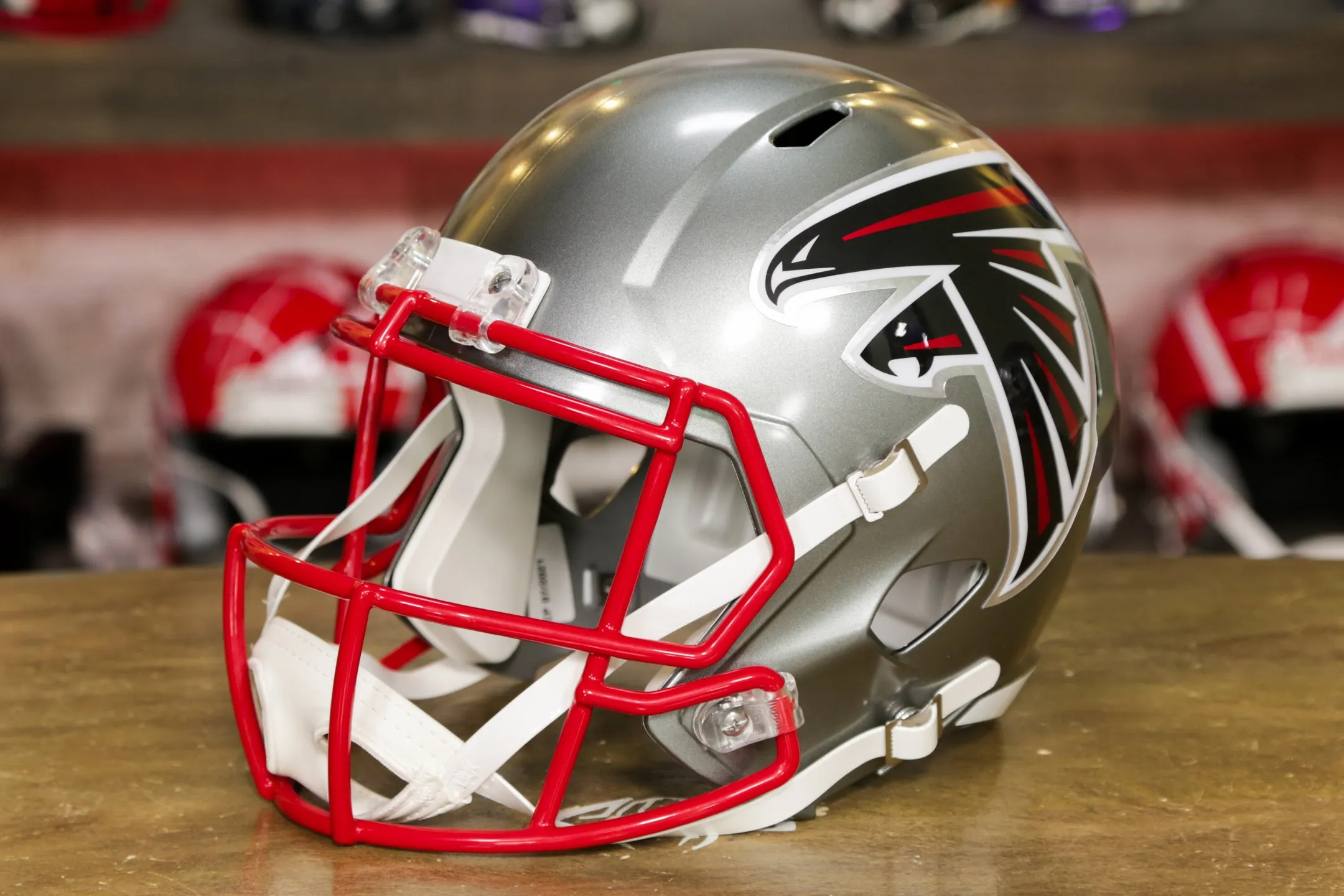 Atlanta Falcons Riddell Speed Authentic Helmet - Flash