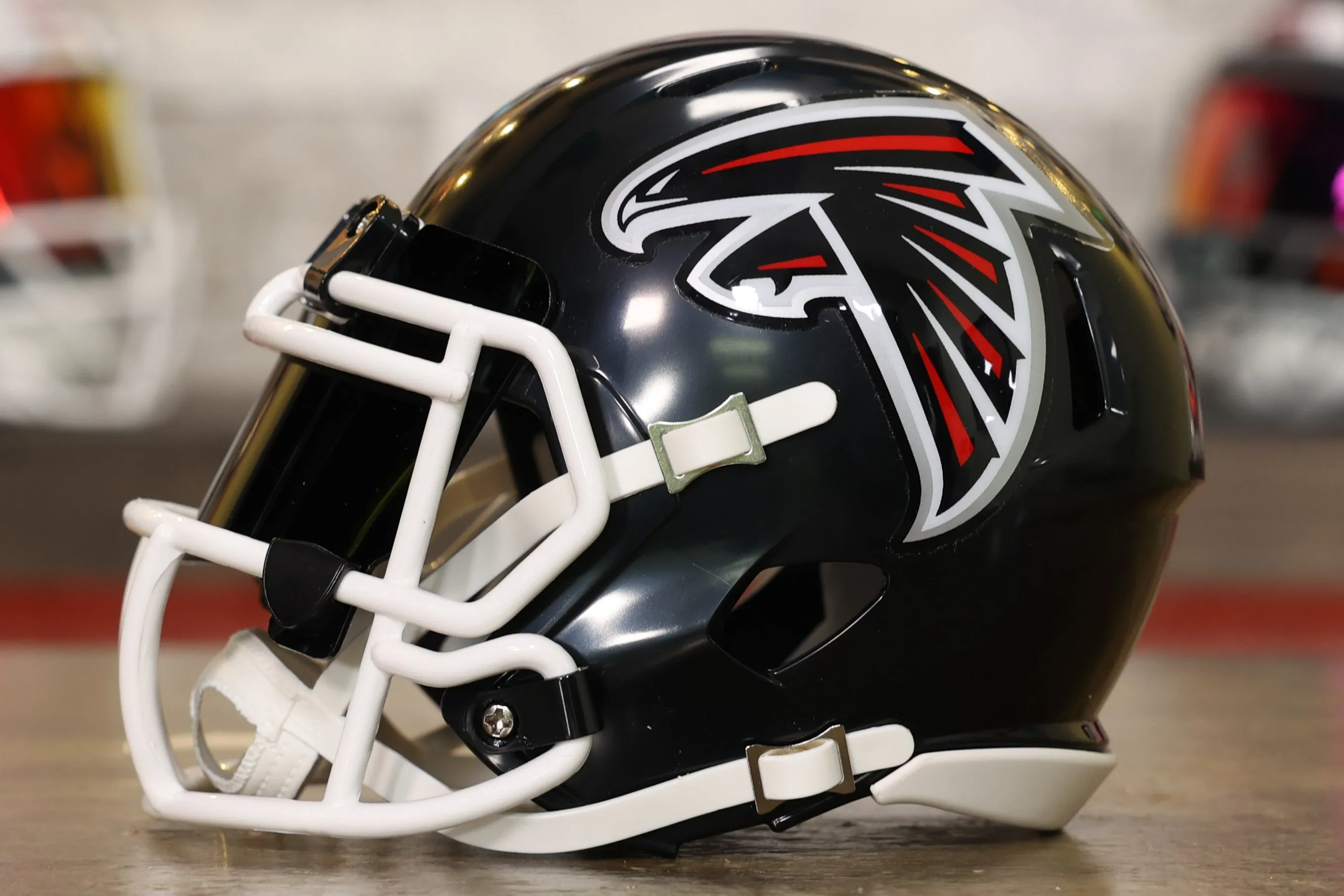 Atlanta Falcons Riddell Speed Mini Helmet - GG Edition