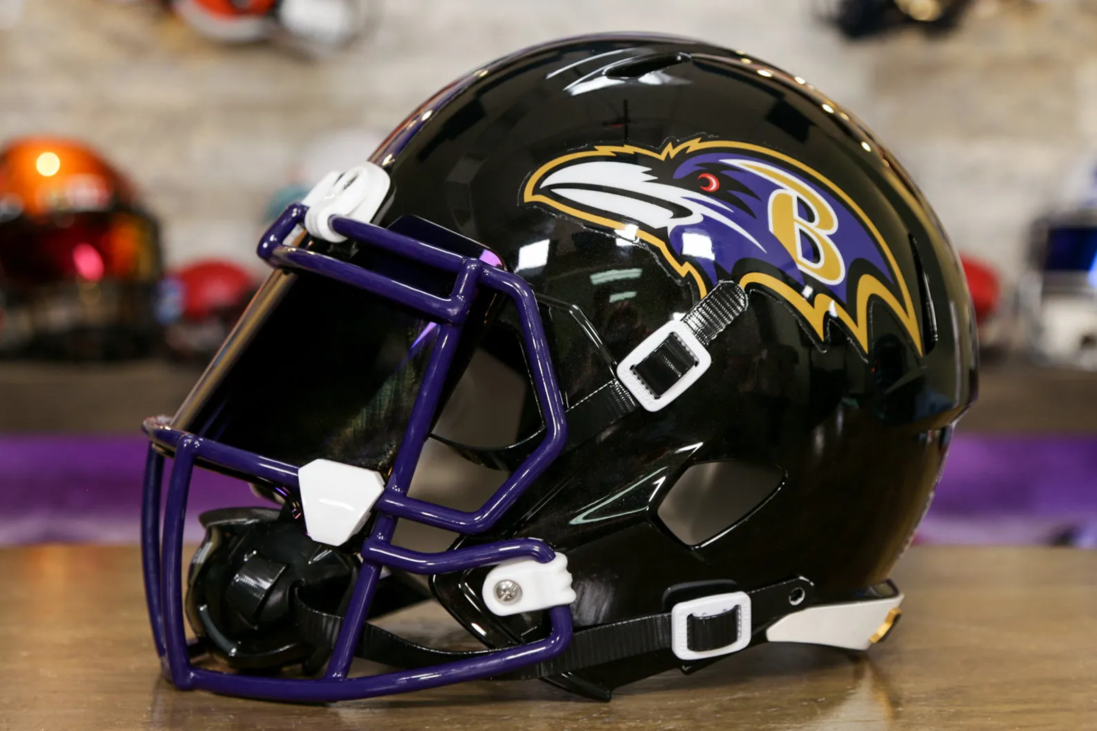 Baltimore Ravens Riddell Speed Display Helmet - GG Edition 00298