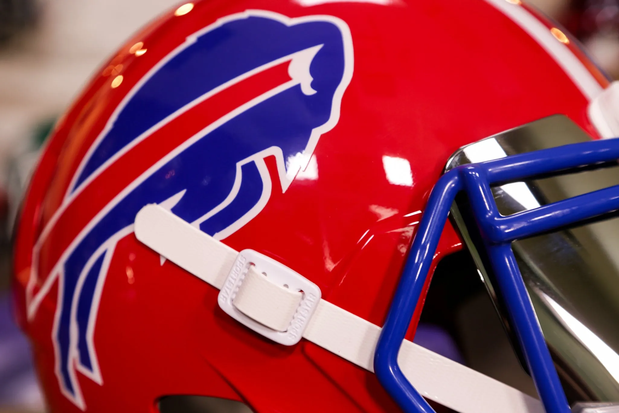 Buffalo Bills Riddell Speed Display Helmet - GG Edition 00154