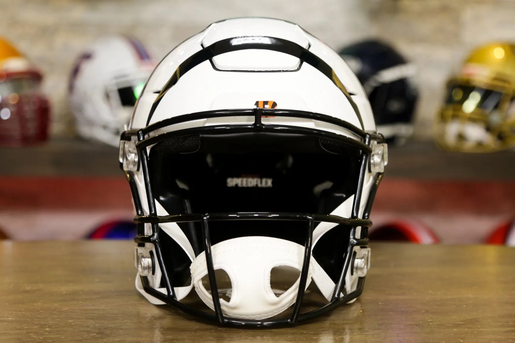 Cincinnati Bengals Riddell SpeedFlex Helmet - White Bengal Alternate