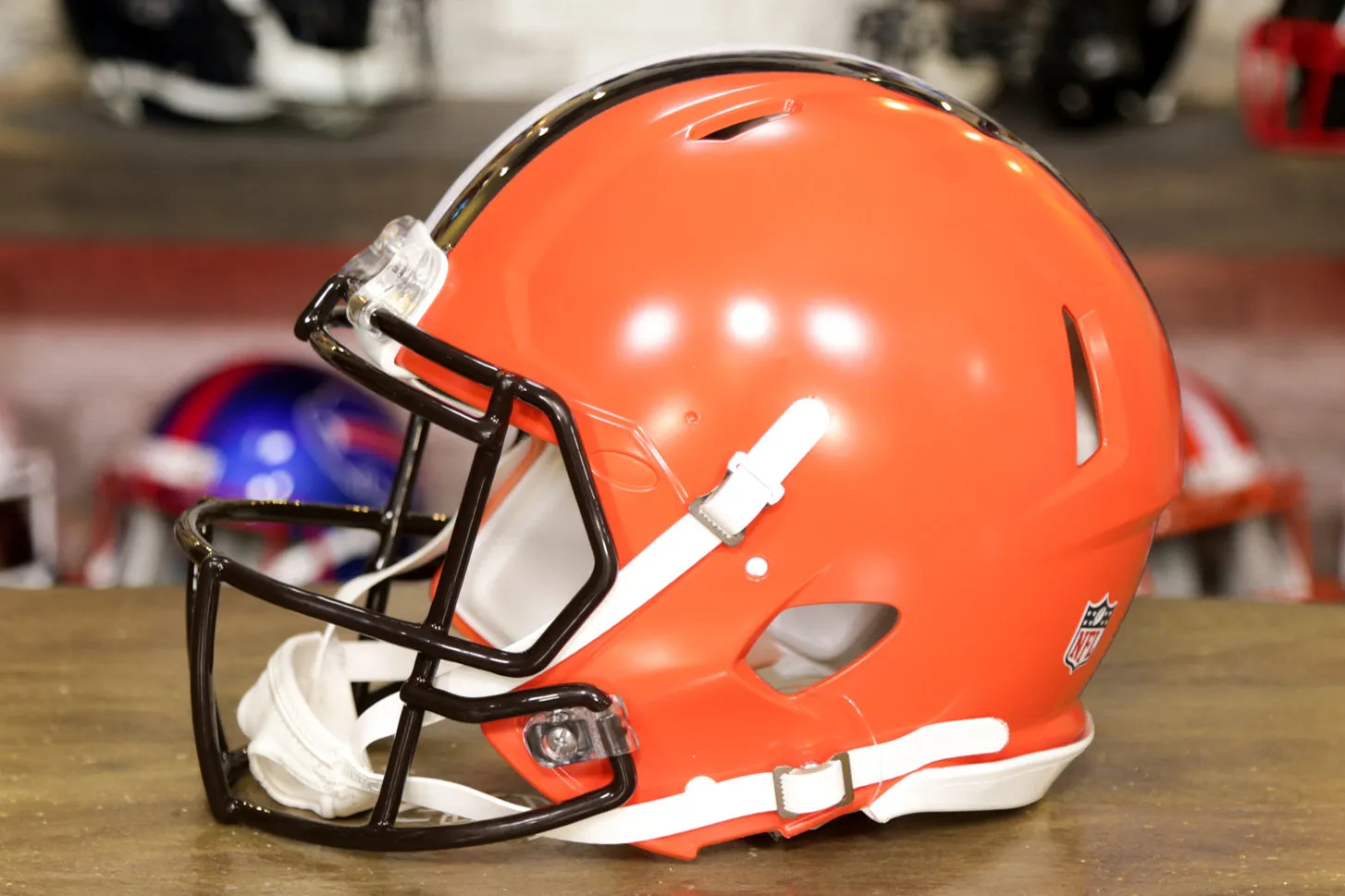 Cleveland Browns Riddell Speed Authentic Helmet - 2020-2023 Throwback
