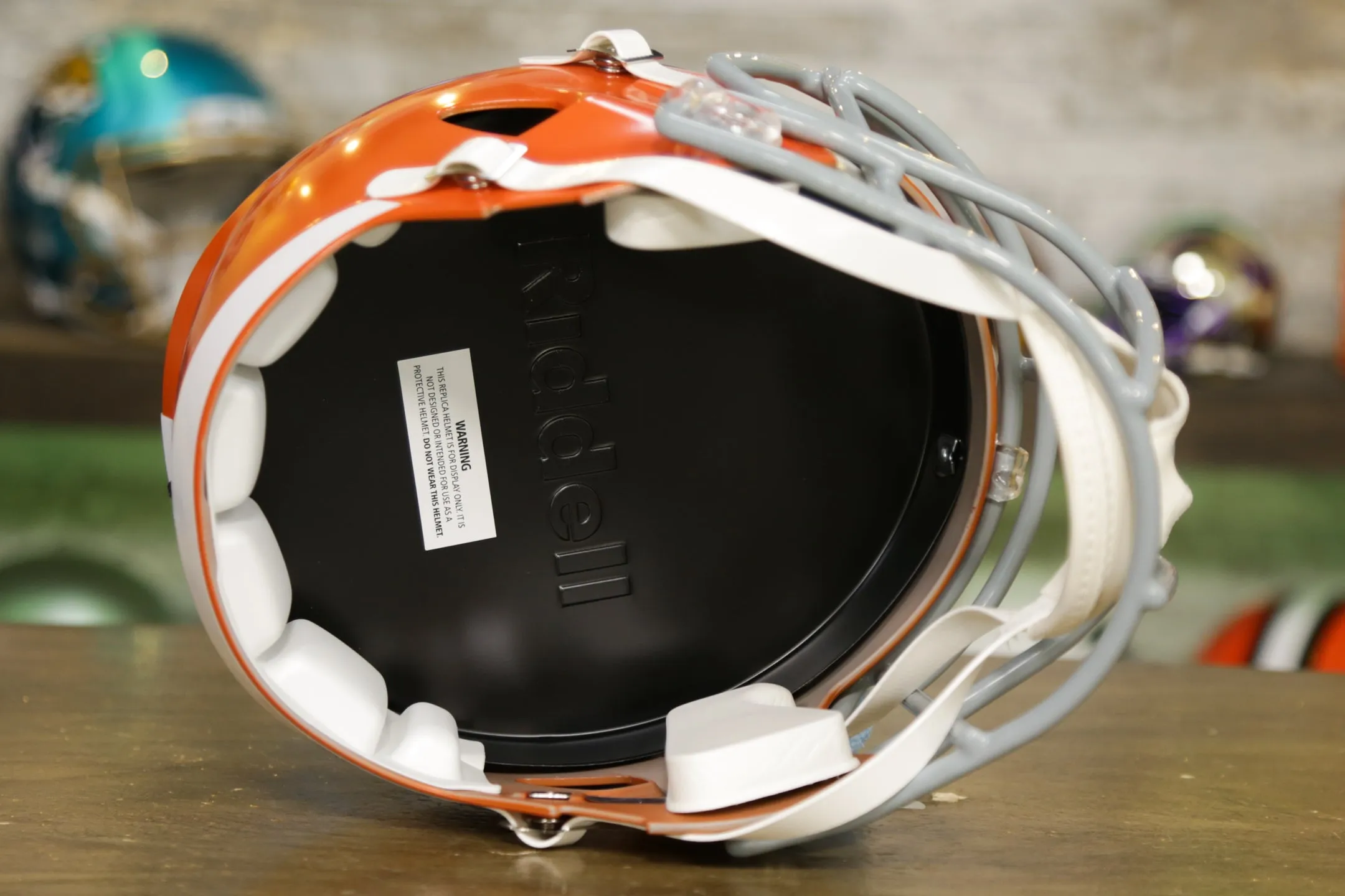 Cleveland Browns Riddell Speed Display Helmet - 1946 Throwback