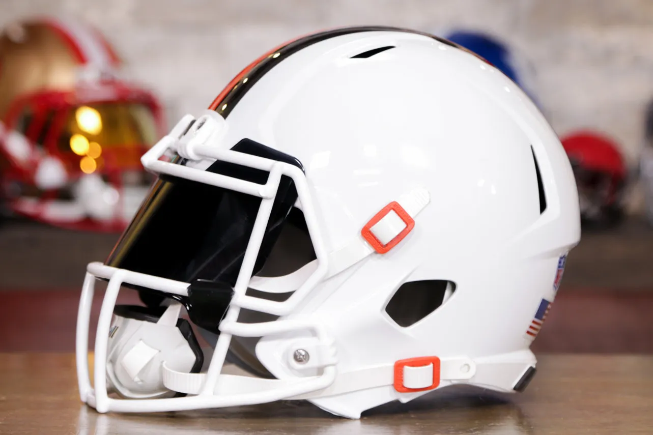 Cleveland Browns Riddell Speed Display Helmet - GG Edition 00302