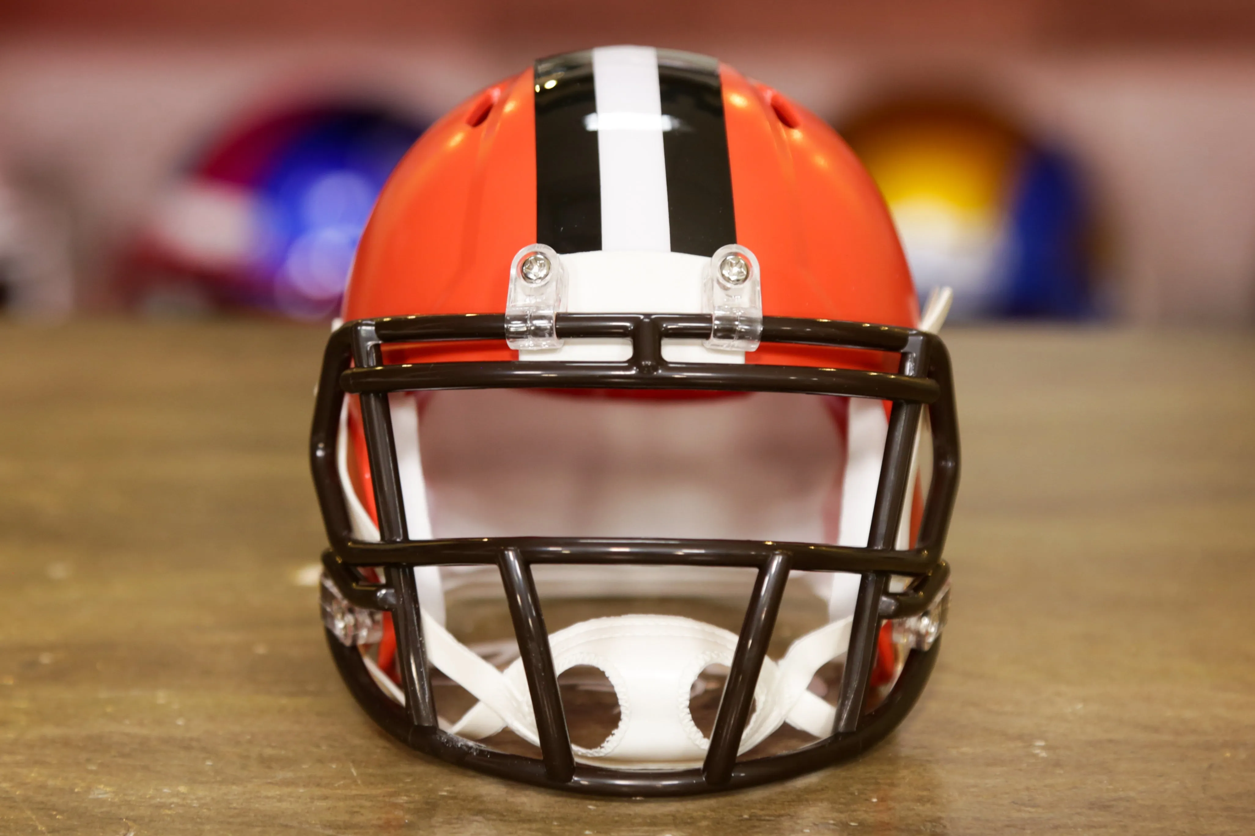 Cleveland Browns Riddell Speed Mini Helmet  - 2020-2023 Throwback