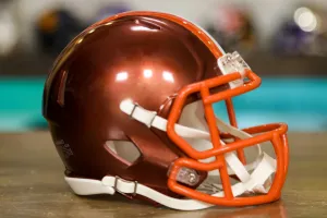 Cleveland Browns Riddell Speed Mini Helmet - Flash