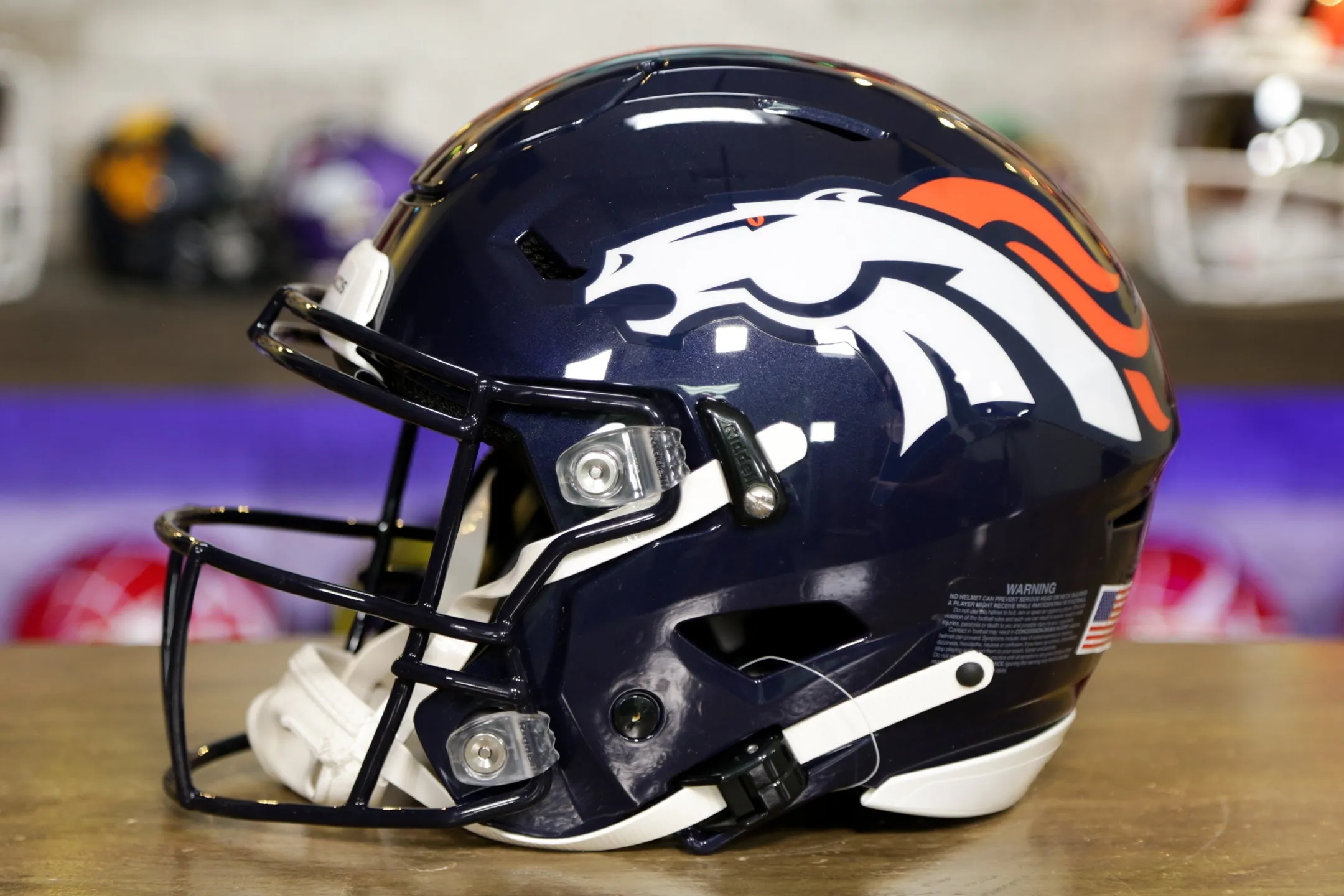 Denver Broncos Riddell SpeedFlex Helmet - 1997-2023 Throwback