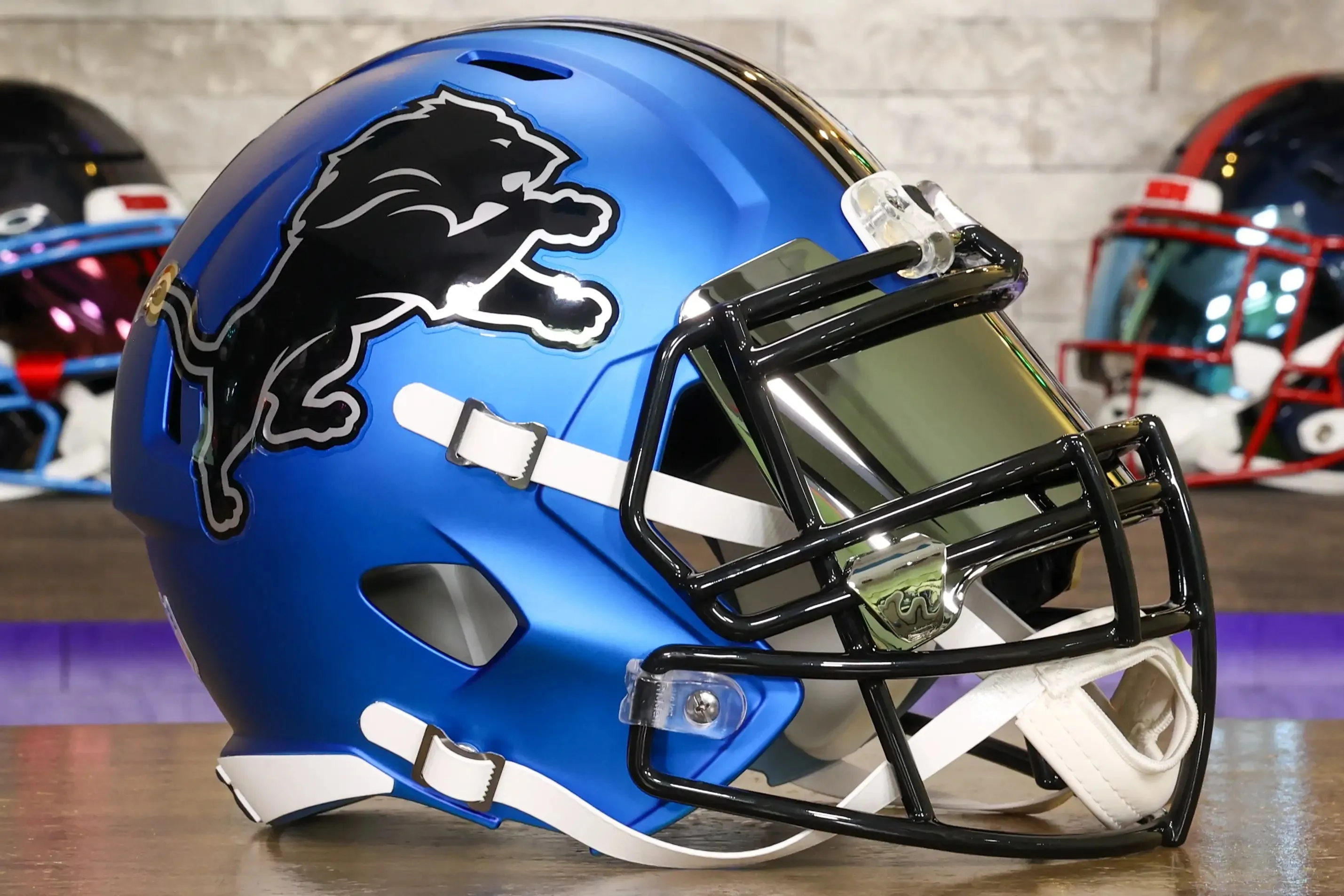 Detroit Lions Riddell Speed Display Helmet - GG Edition 02571