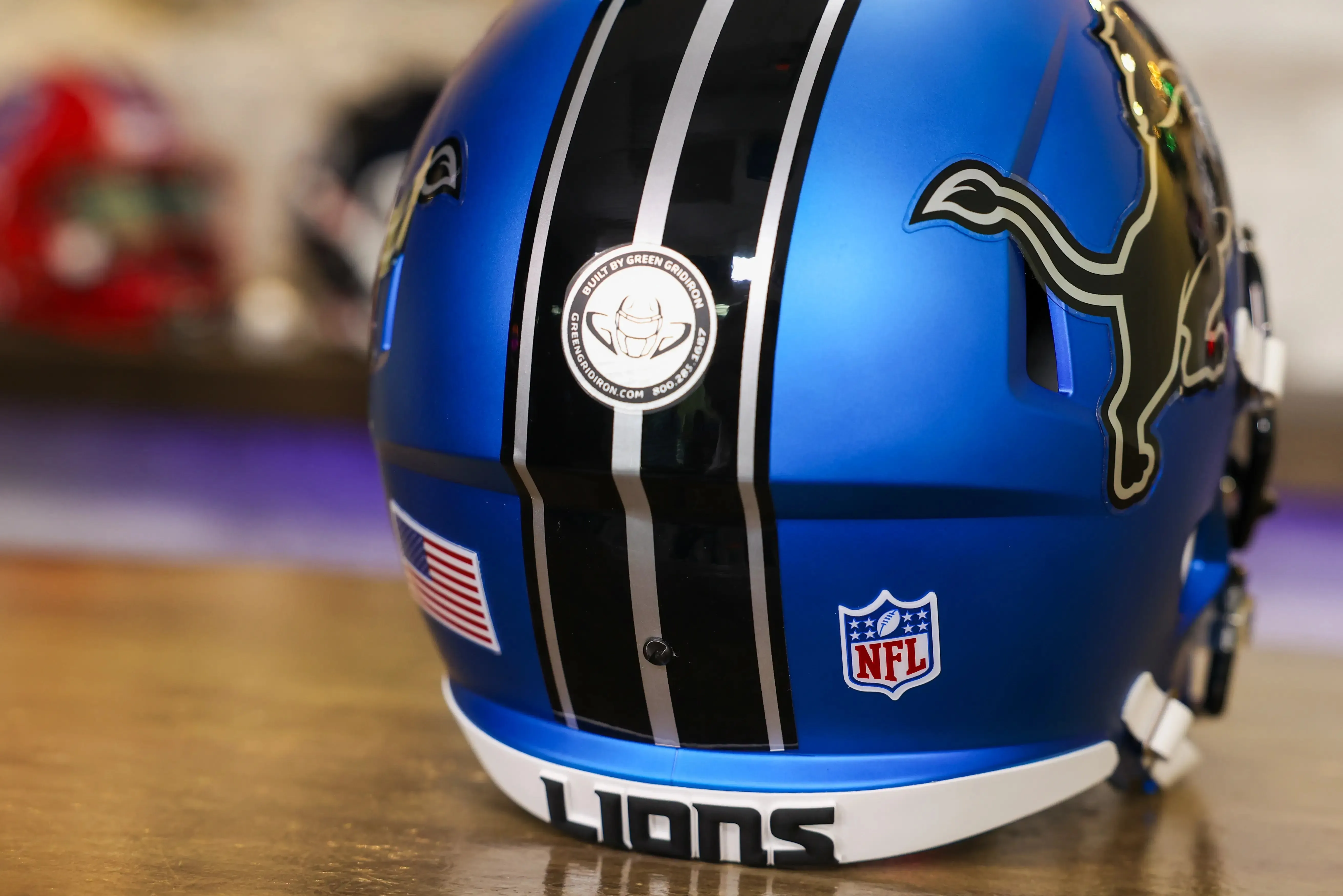 Detroit Lions Riddell Speed Display Helmet - GG Edition 02571