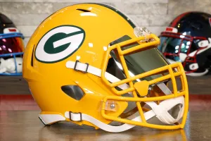 Green Bay Packers Riddell Speed Display Helmet - GG Edition