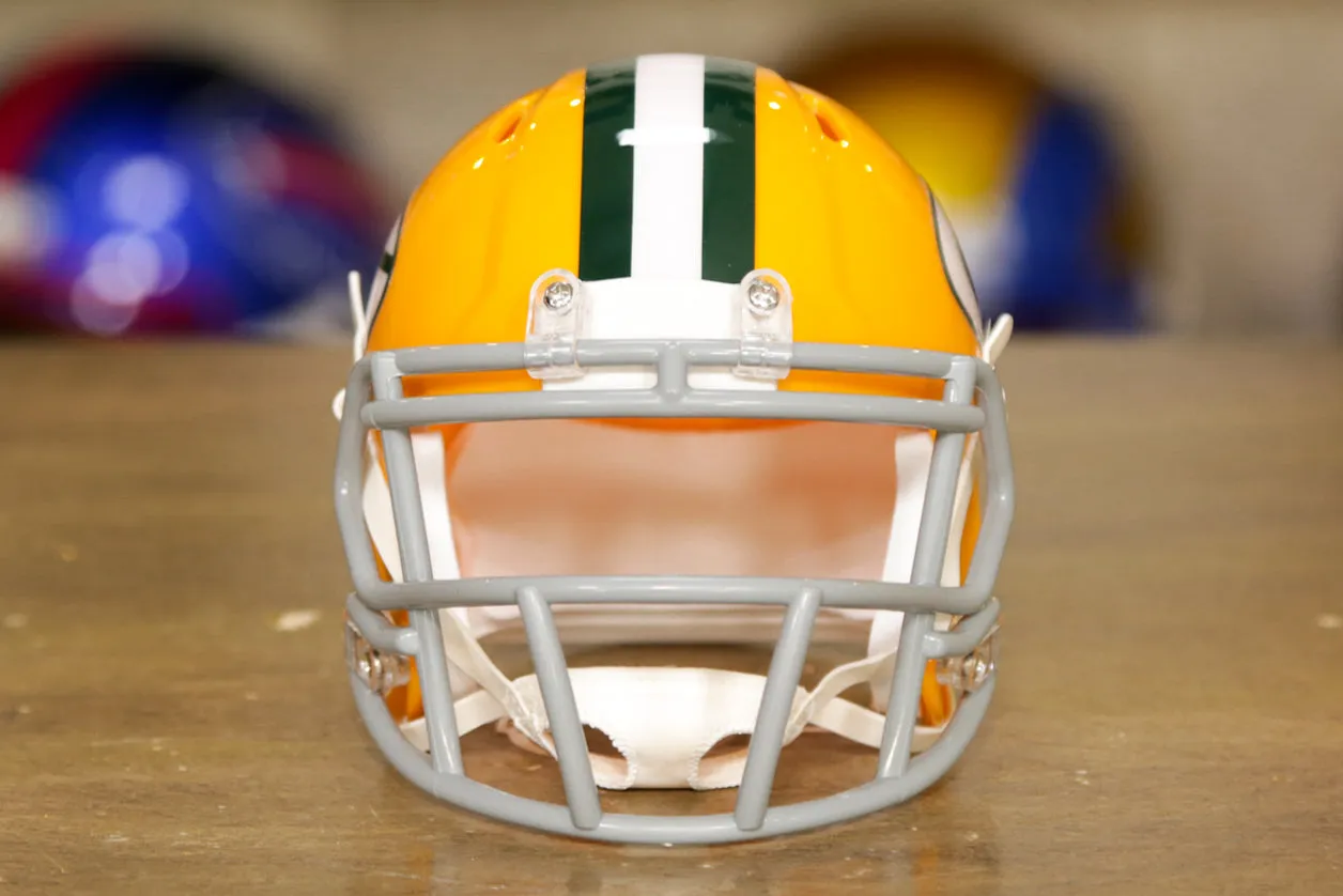 Green Bay Packers Riddell Speed Mini Helmet - 1961-1979 Throwback