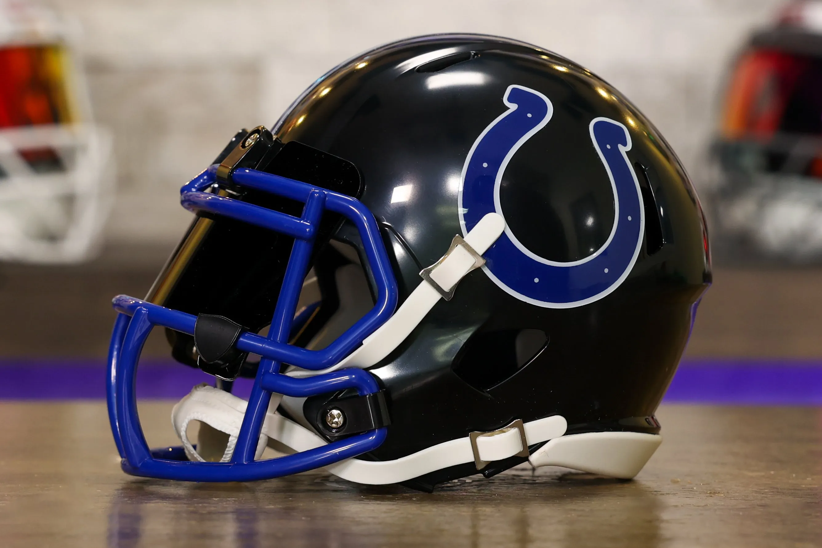 Indianapolis Colts Riddell Speed Mini Helmet - GG Edition