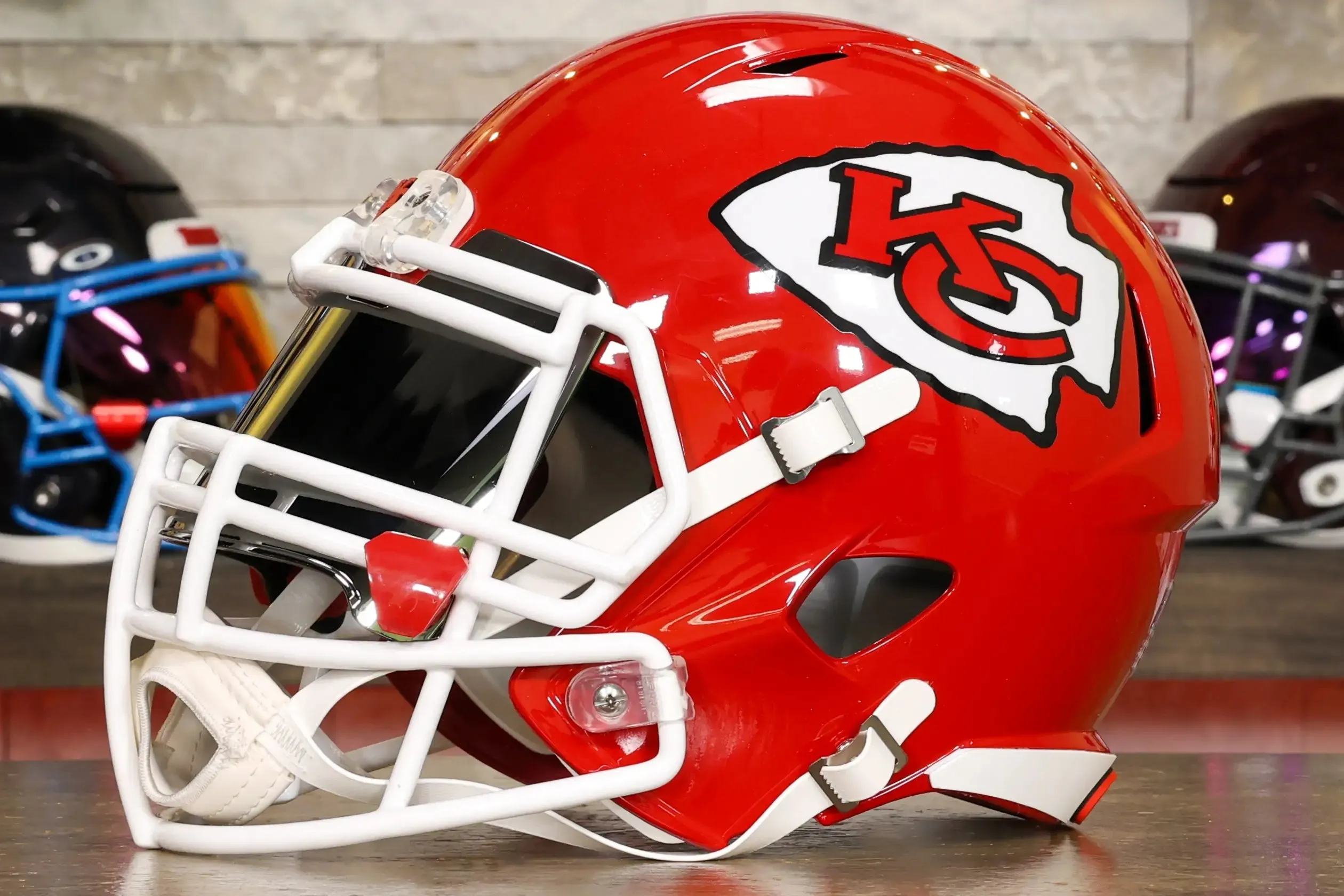 Kansas City Chiefs Riddell Speed Display Helmet - GG Edition