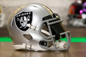 Las Vegas Raiders Riddell Speed Mini Helmet - GG Edition 02670