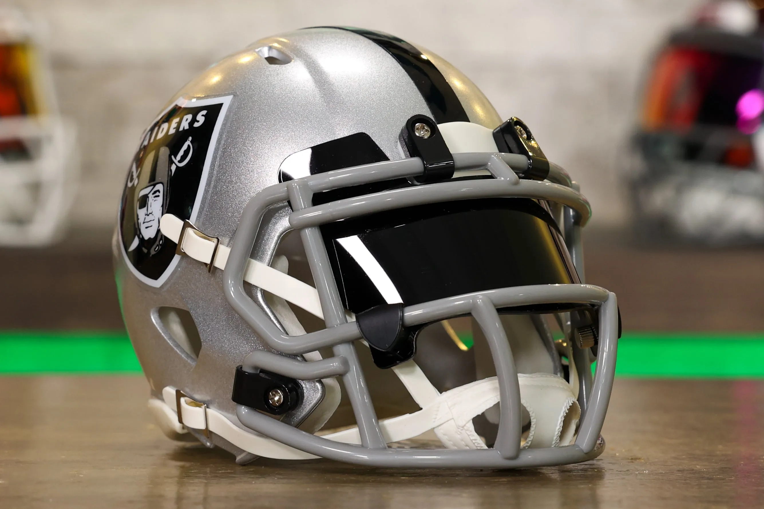 Las Vegas Raiders Riddell Speed Mini Helmet - GG Edition 02670
