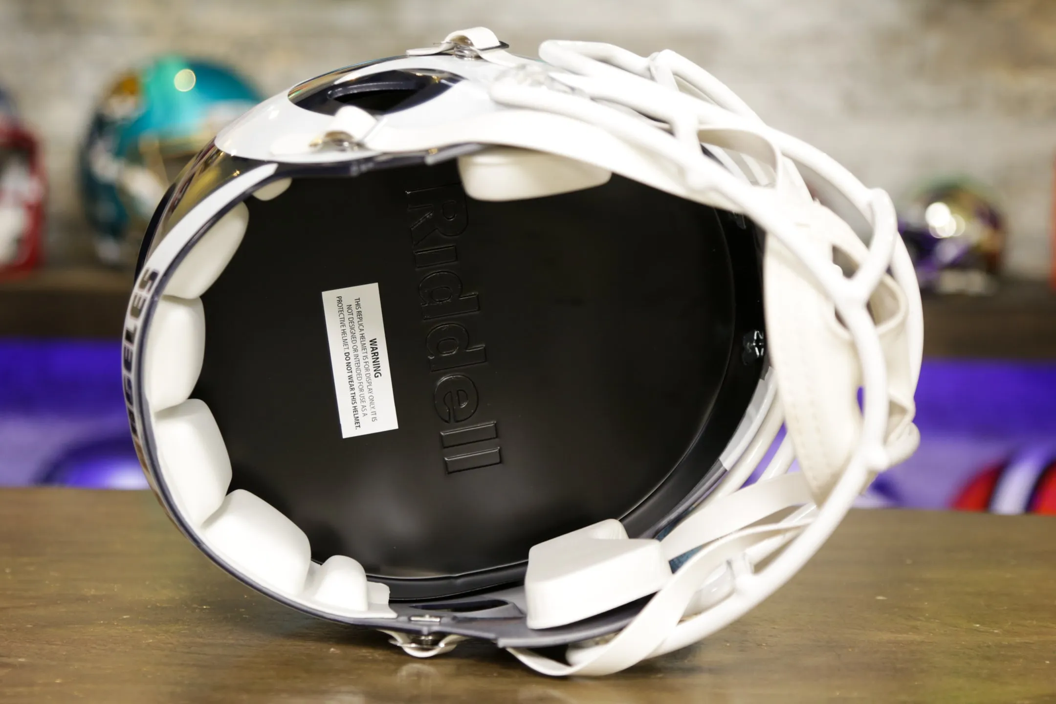 Los Angeles Rams Riddell Speed Display Helmet - 2017-2019 Throwback