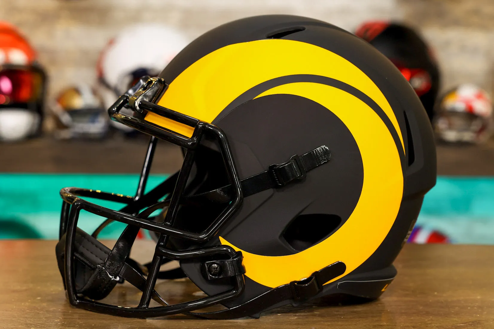 Los Angeles Rams Riddell Speed Display Helmet - Eclipse