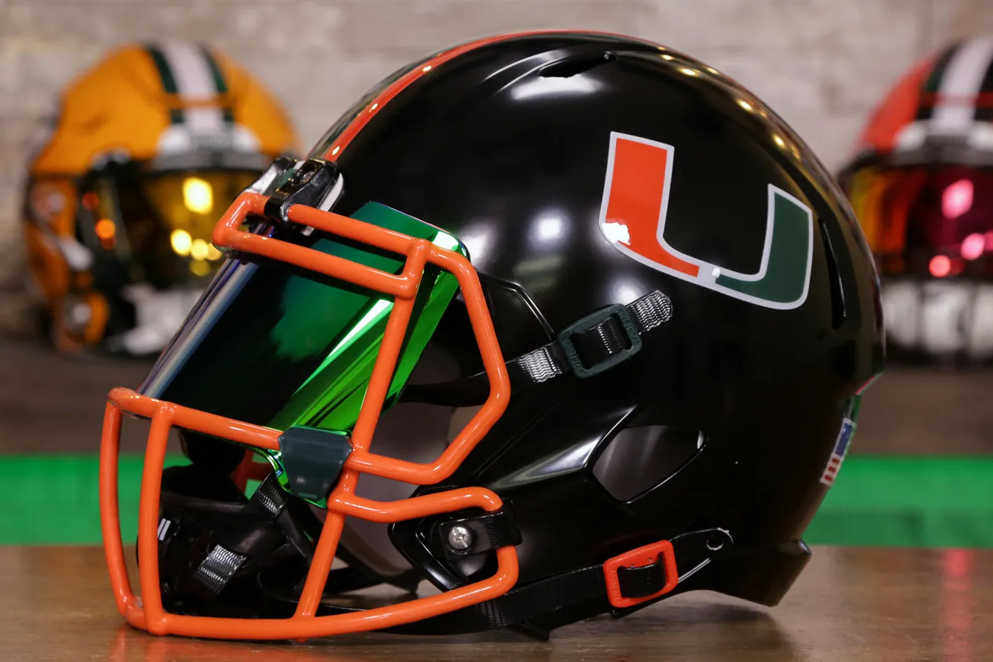 Miami Hurricanes Riddell Speed Display Helmet - GG Edition 00381