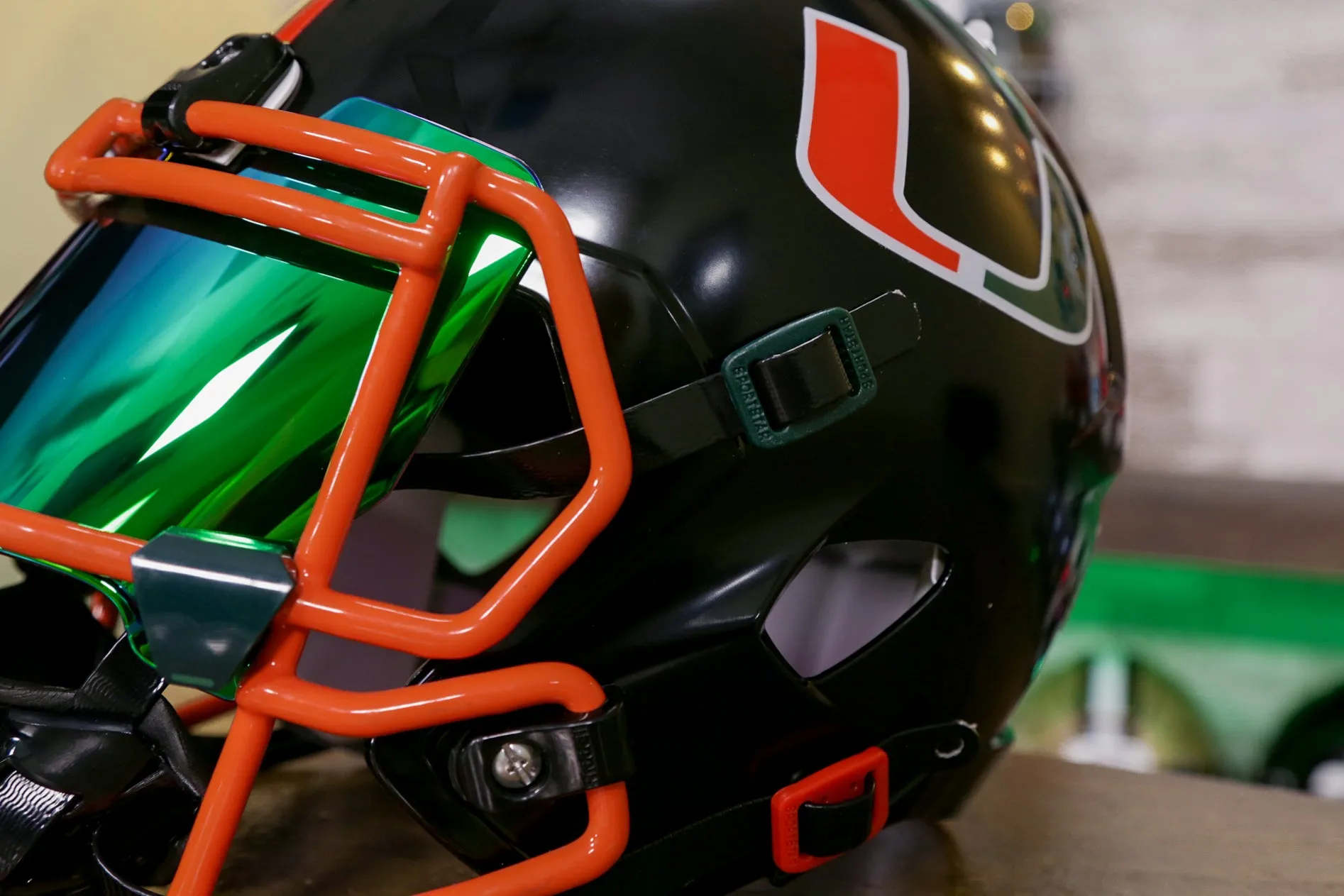 Miami Hurricanes Riddell Speed Display Helmet - GG Edition 00381