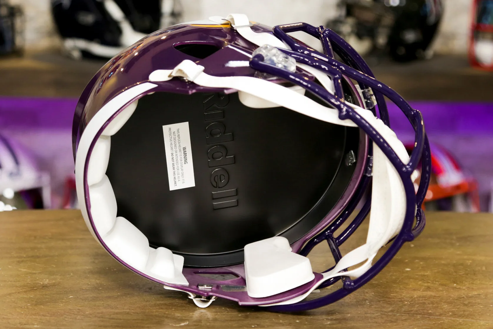 Minnesota Vikings Riddell Speed Display Helmet - 1983-2001 Throwback