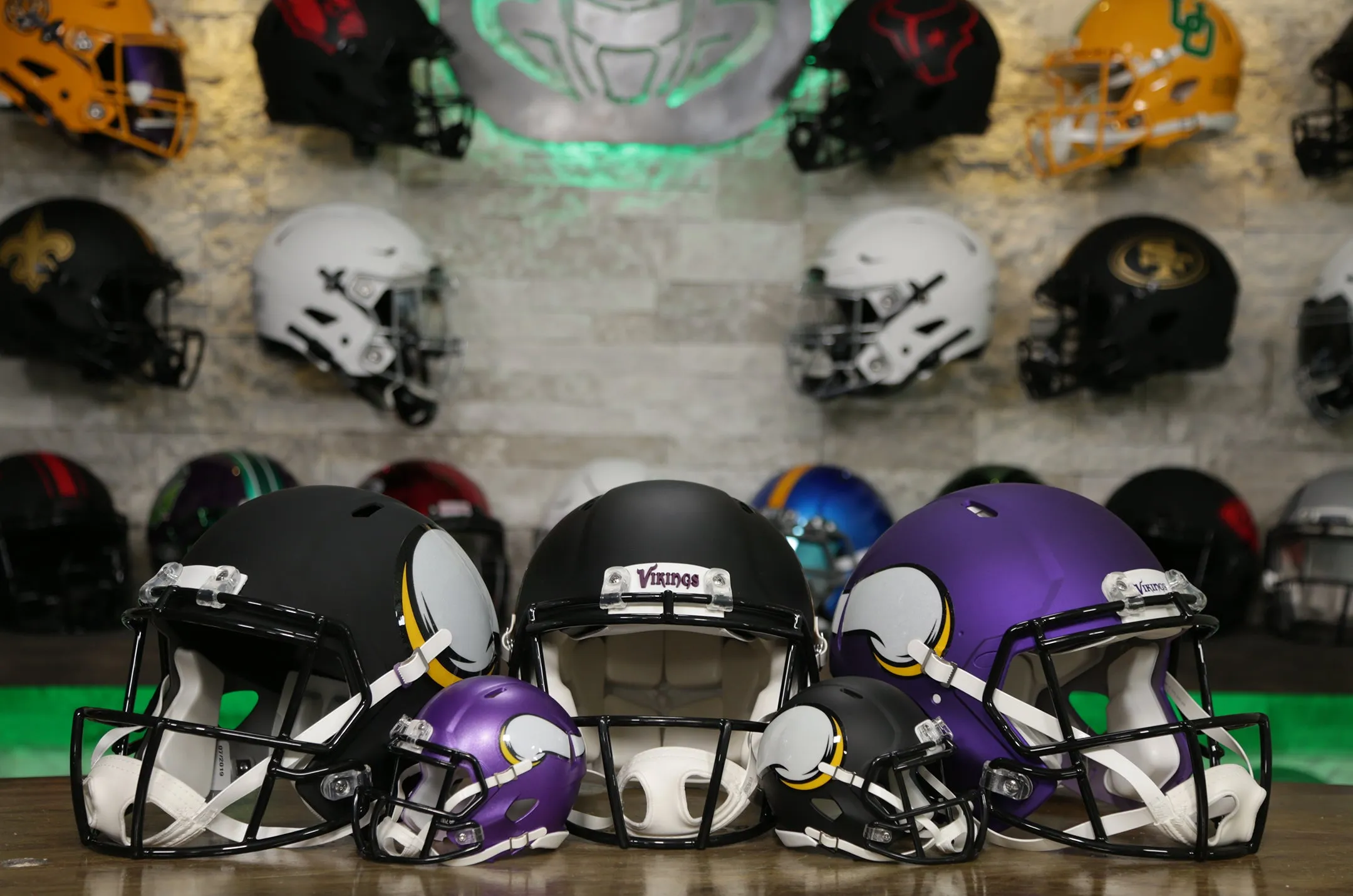 Minnesota Vikings Riddell Speed Display Helmet - AMP - OPEN BOX