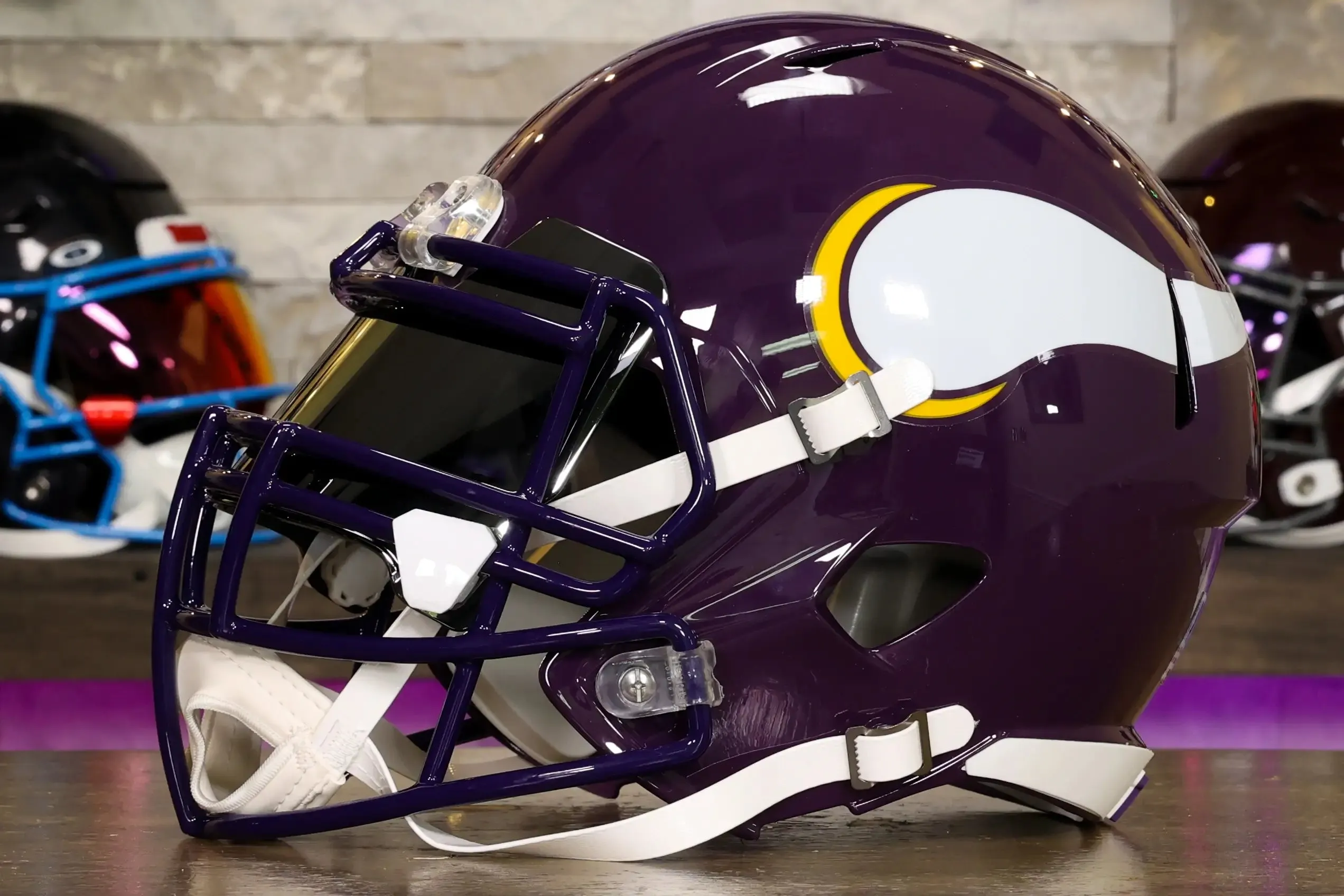 Minnesota Vikings Riddell Speed Display Helmet - GG Edition