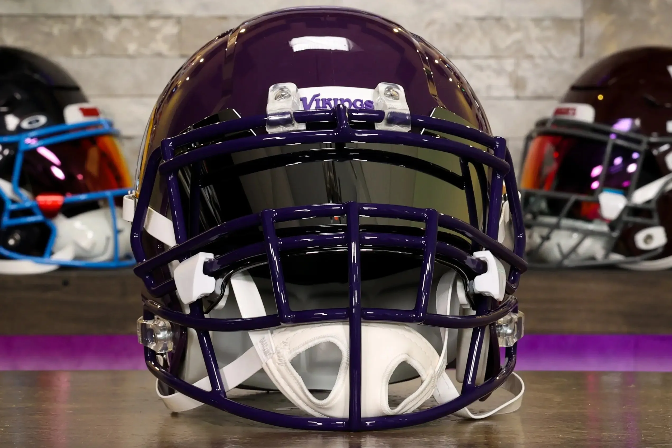 Minnesota Vikings Riddell Speed Display Helmet - GG Edition