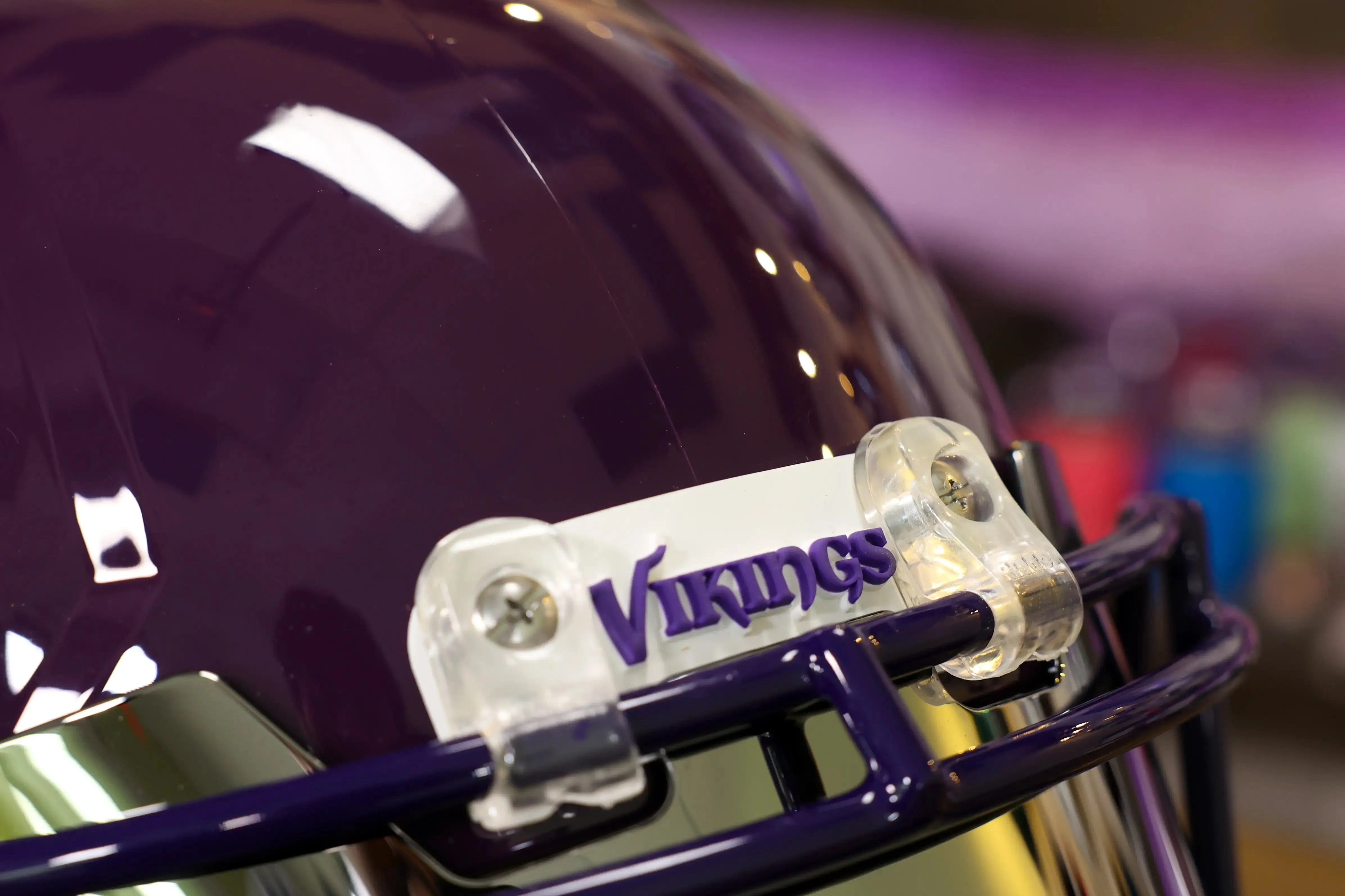 Minnesota Vikings Riddell Speed Display Helmet - GG Edition