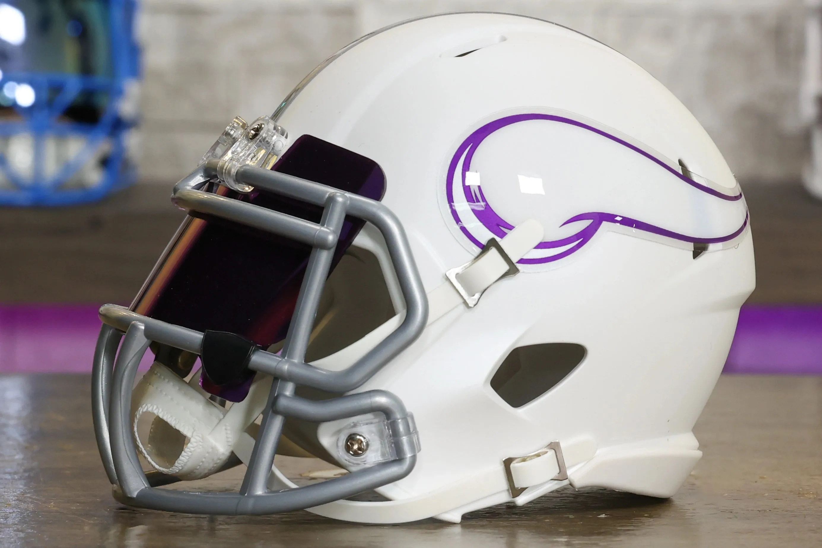 Minnesota Vikings Riddell Speed Mini Helmet - GG Edition 02375