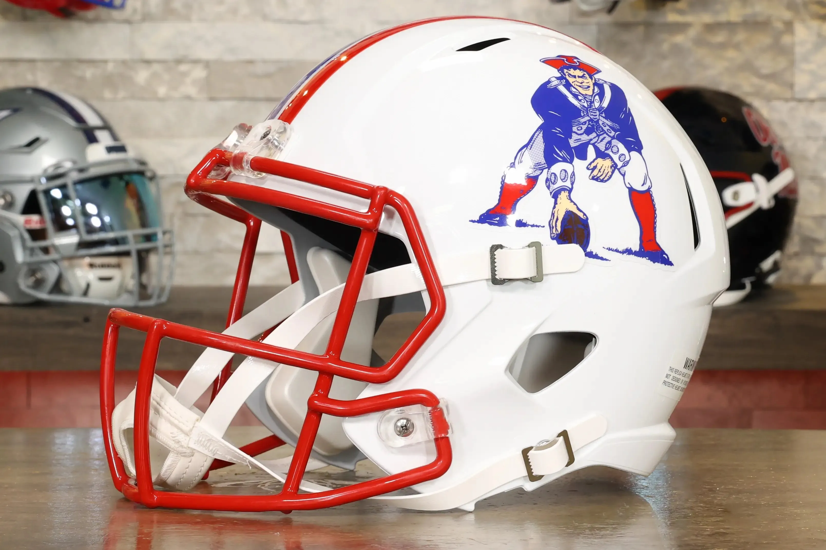 New England Patriots Riddell Speed Display Helmet - 1990-1992 Throwback