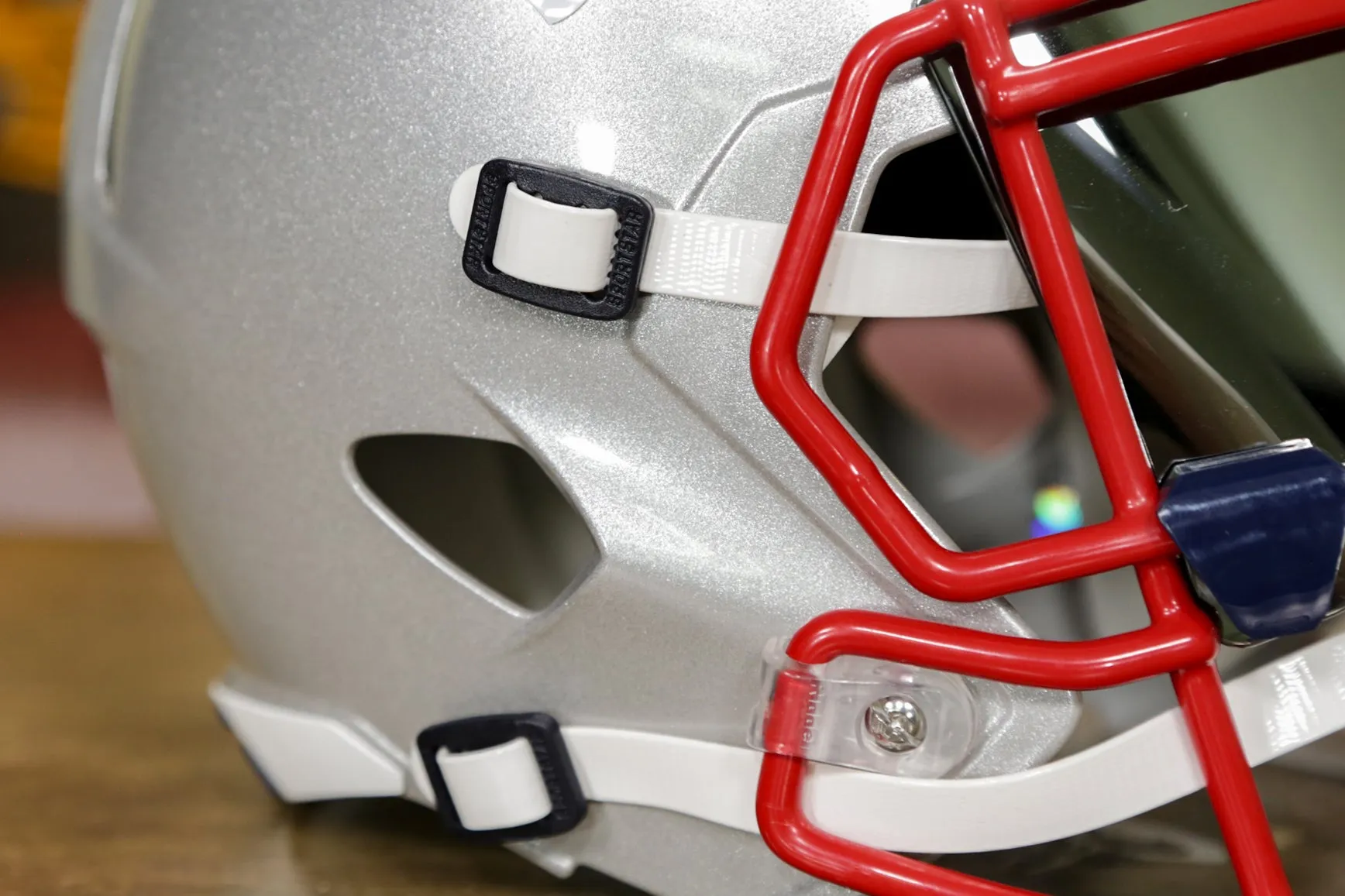 New England Patriots Riddell Speed Display Helmet - GG Edition 00195