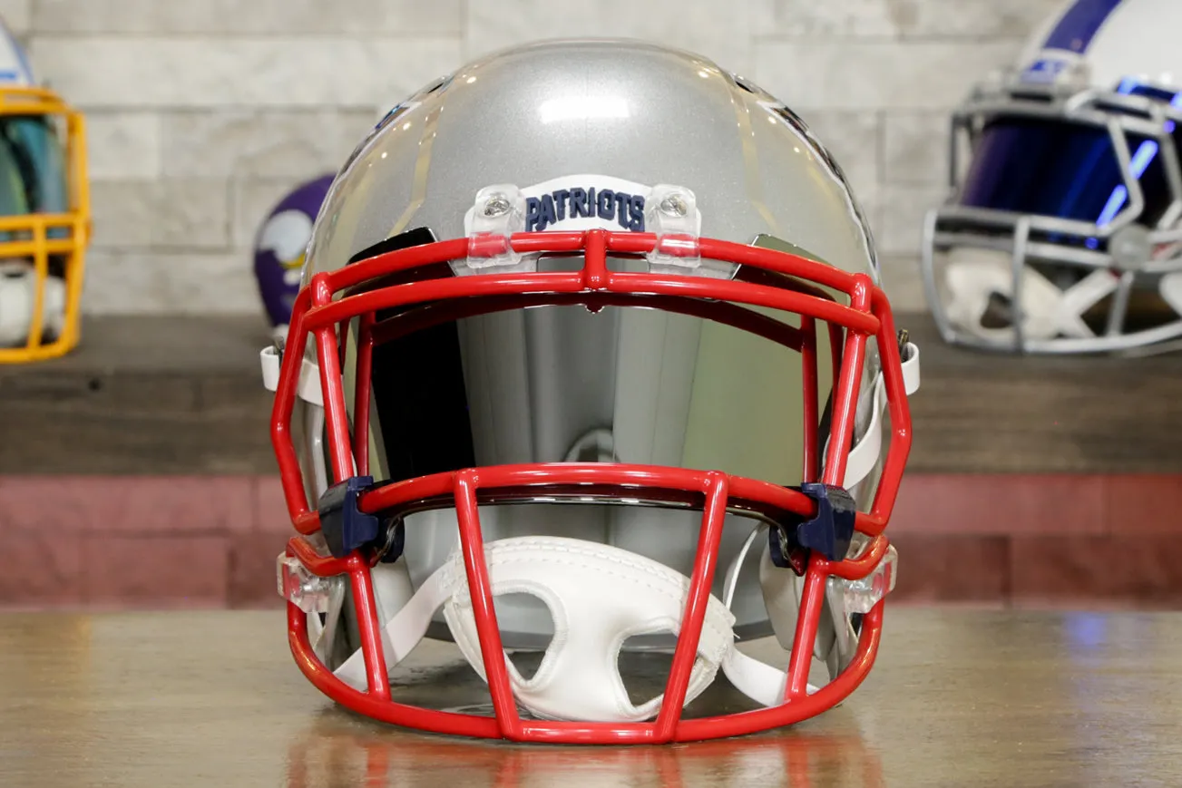 New England Patriots Riddell Speed Display Helmet - GG Edition 00195