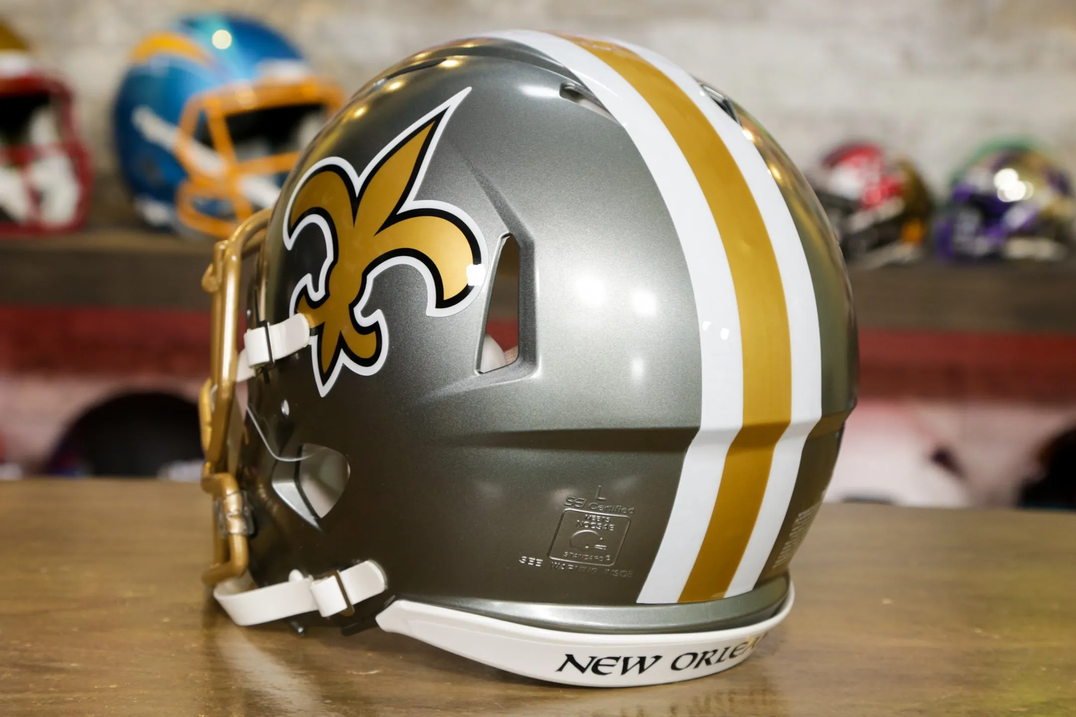 New Orleans Saints Riddell Speed Display Helmet - Flash