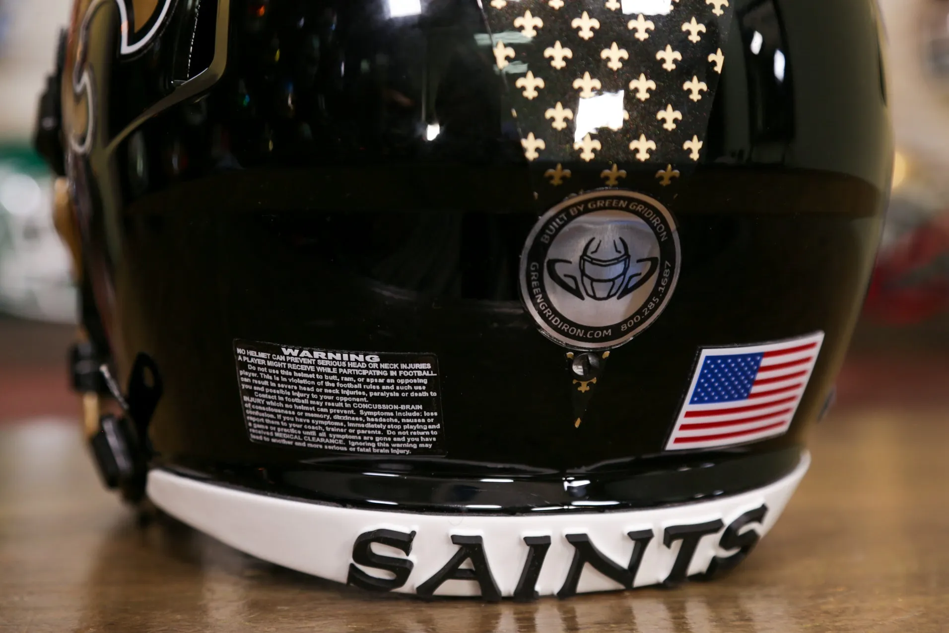 New Orleans Saints Riddell Speed Display Helmet - GG Edition 00245