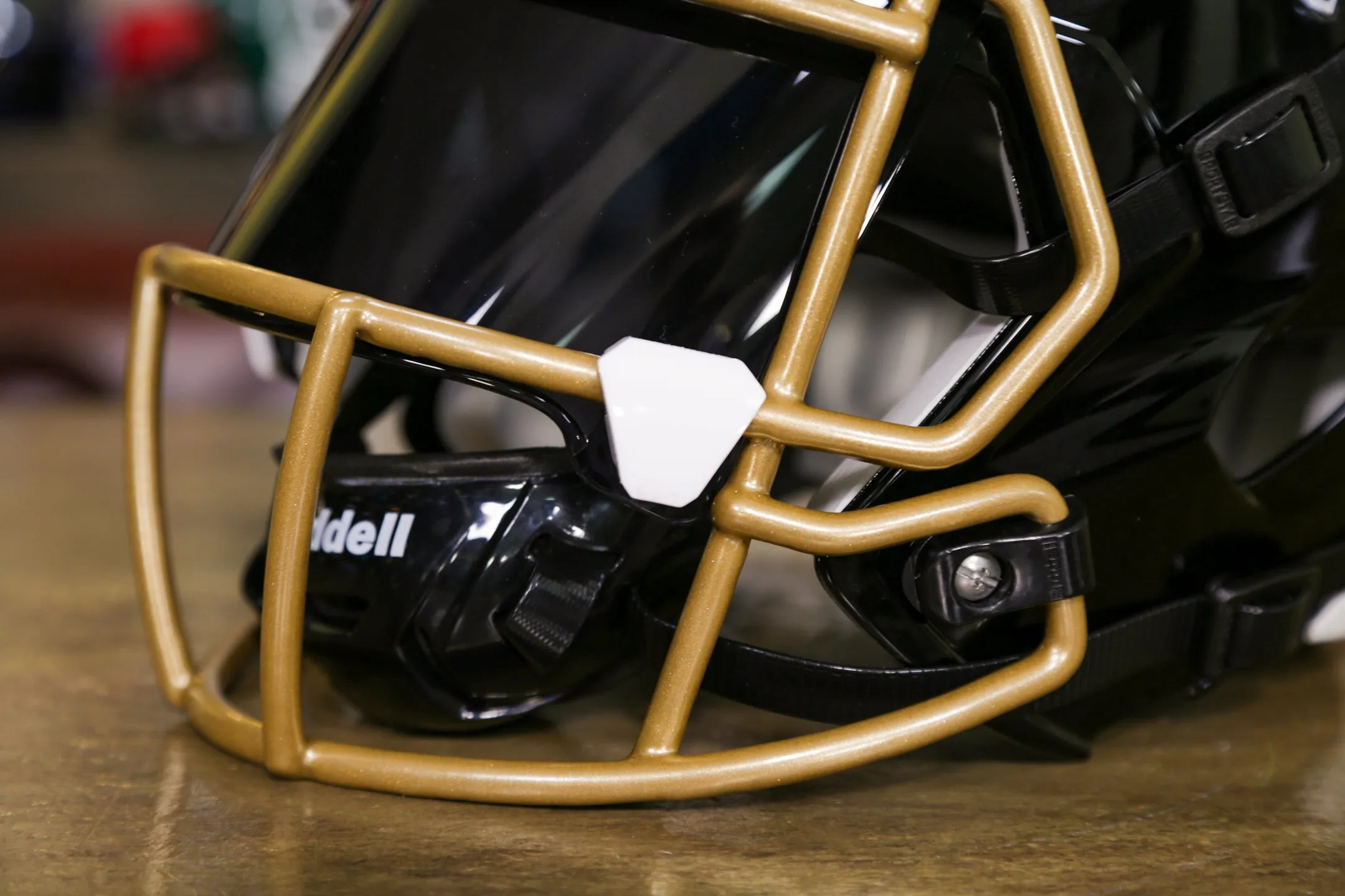 New Orleans Saints Riddell Speed Display Helmet - GG Edition 00245