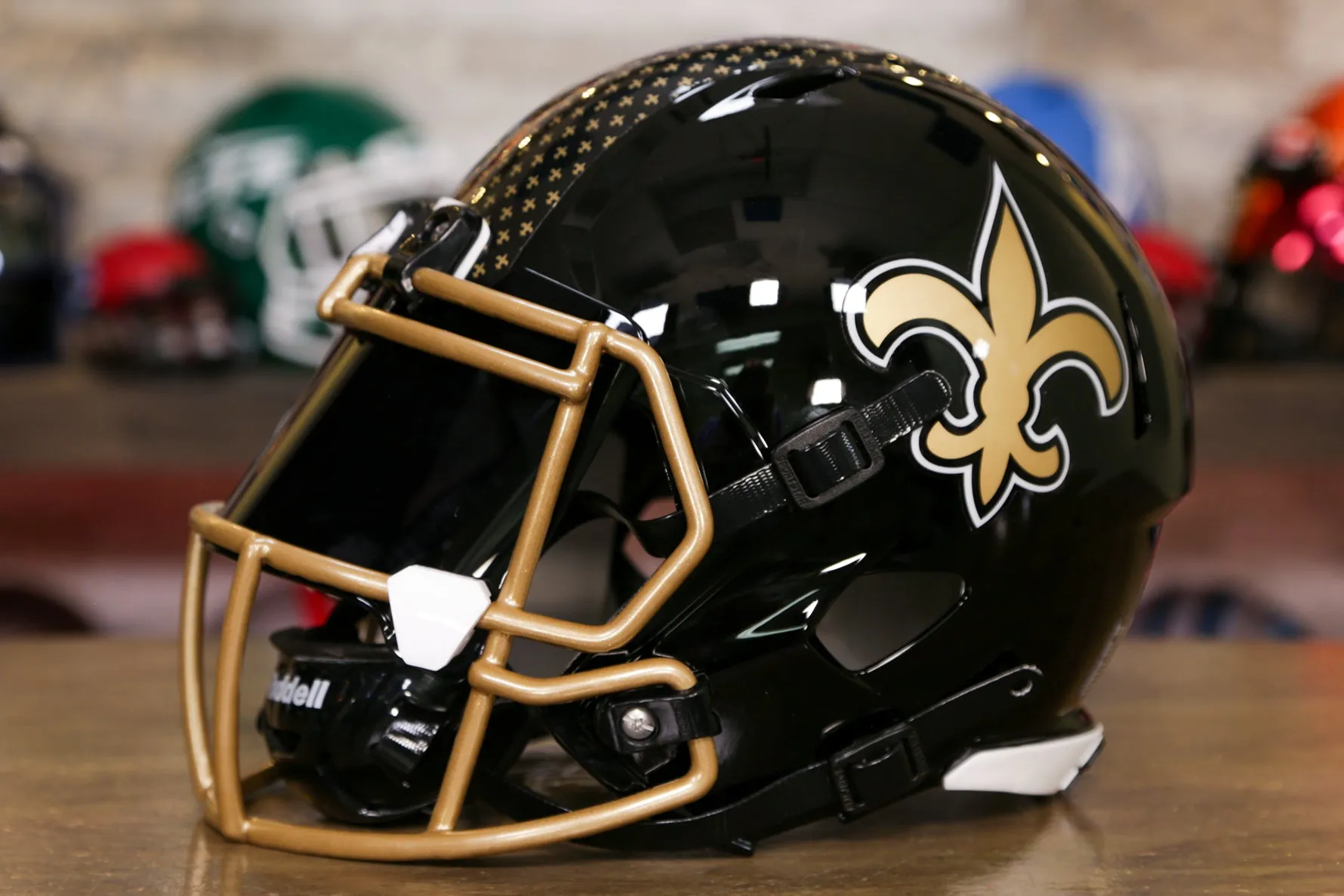 New Orleans Saints Riddell Speed Display Helmet - GG Edition 00245