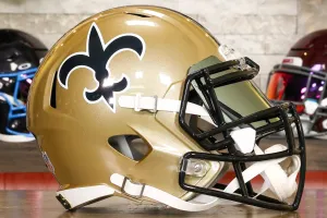 New Orleans Saints Riddell Speed Display Helmet - GG Edition 02601