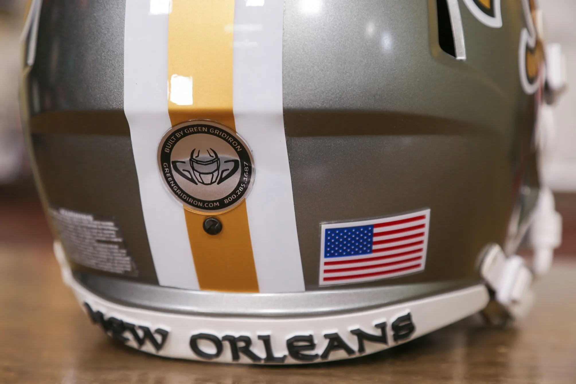 New Orleans Saints Riddell Speed Display Helmet - GG Edition