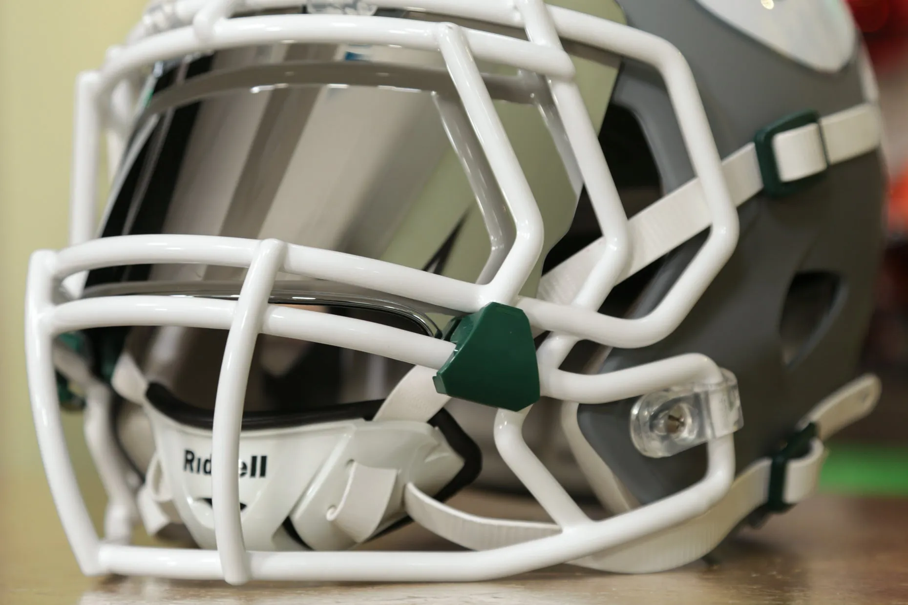 New York Jets Riddell Speed Display Helmet - GG Edition