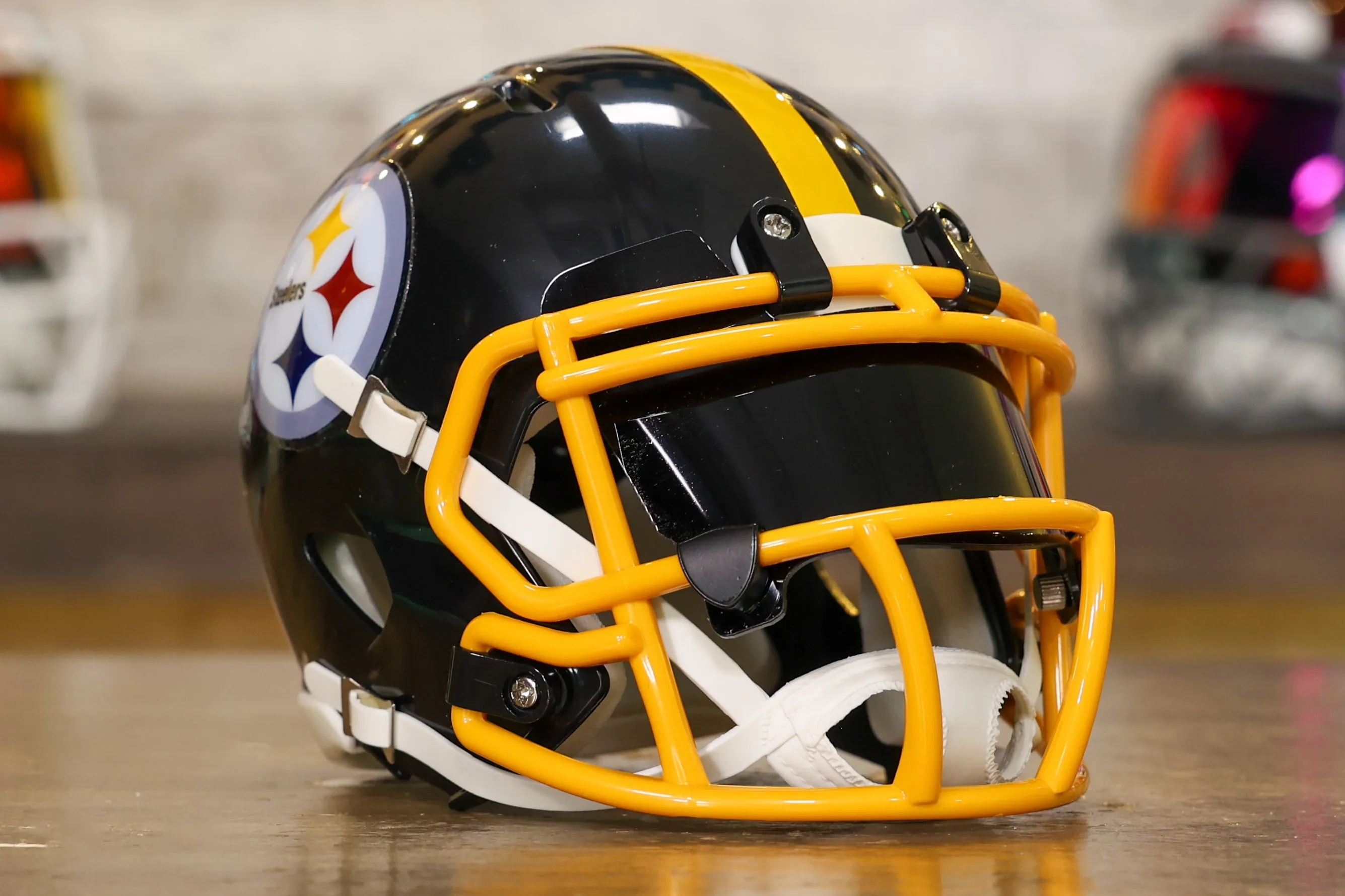Pittsburgh Steelers Riddell Speed Mini Helmet - GG Edition 02685