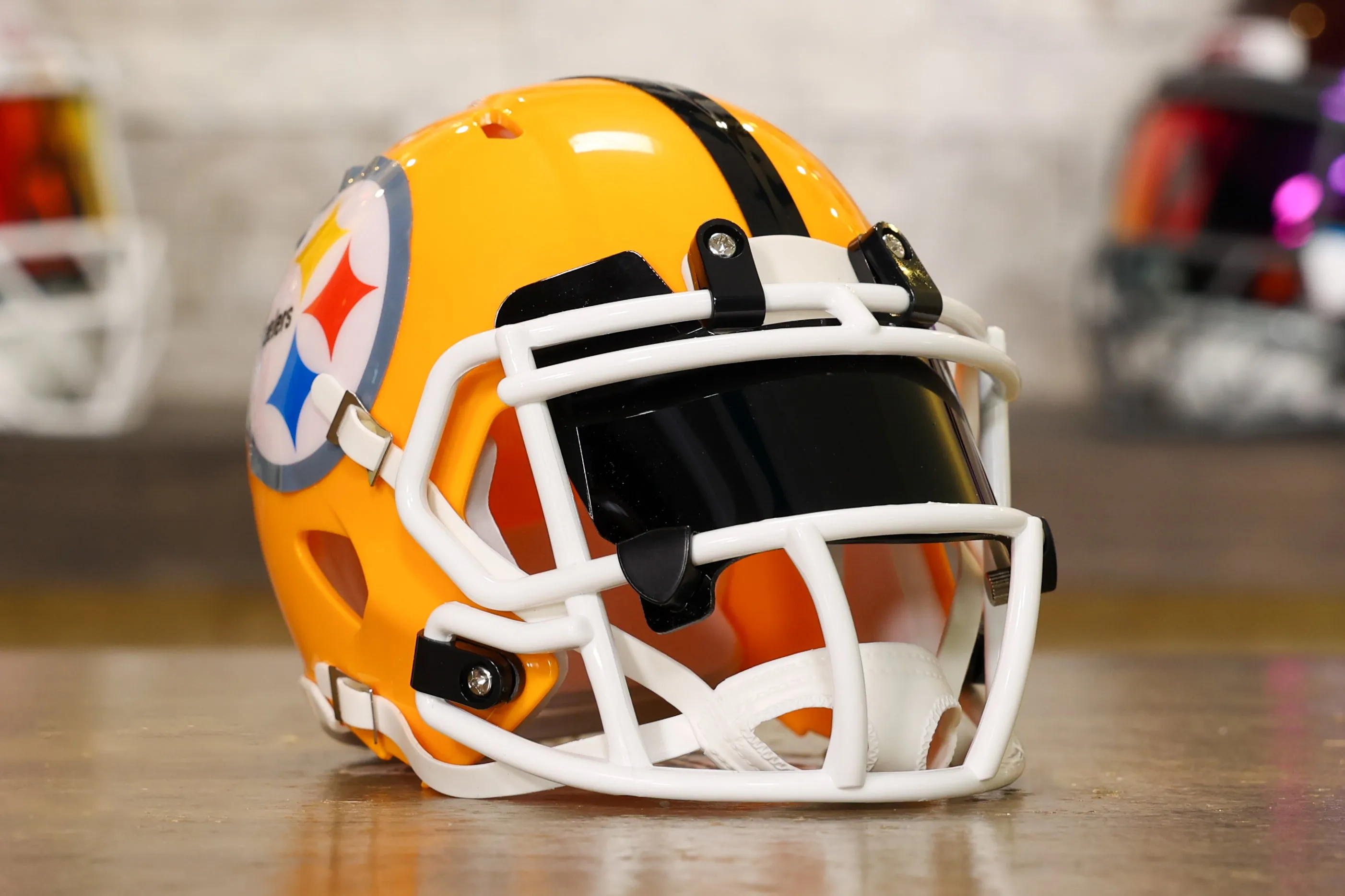 Pittsburgh Steelers Riddell Speed Mini Helmet - GG Edition