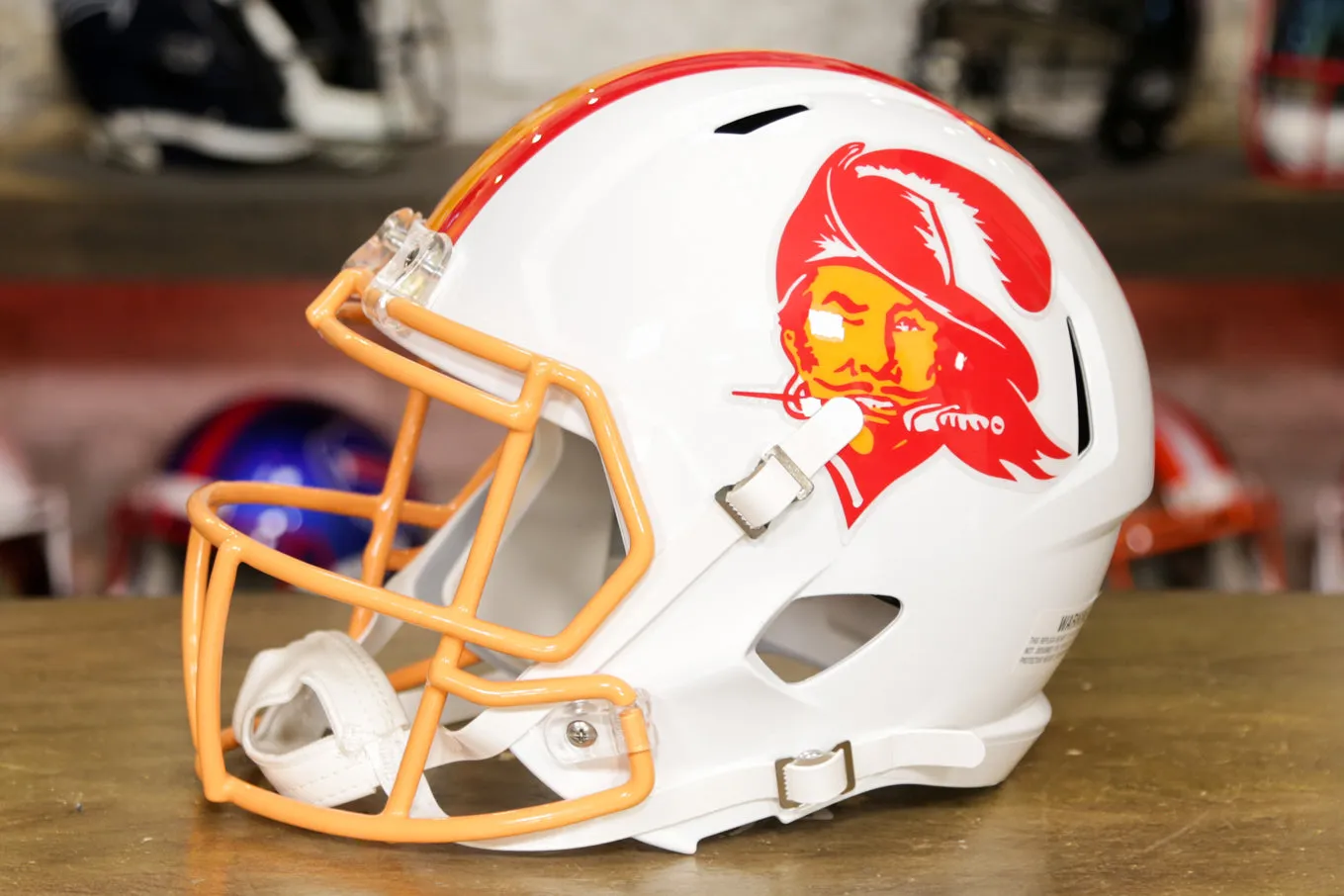 Tampa Bay Buccaneers Riddell Speed Display Helmet - 1976-1996 Throwback