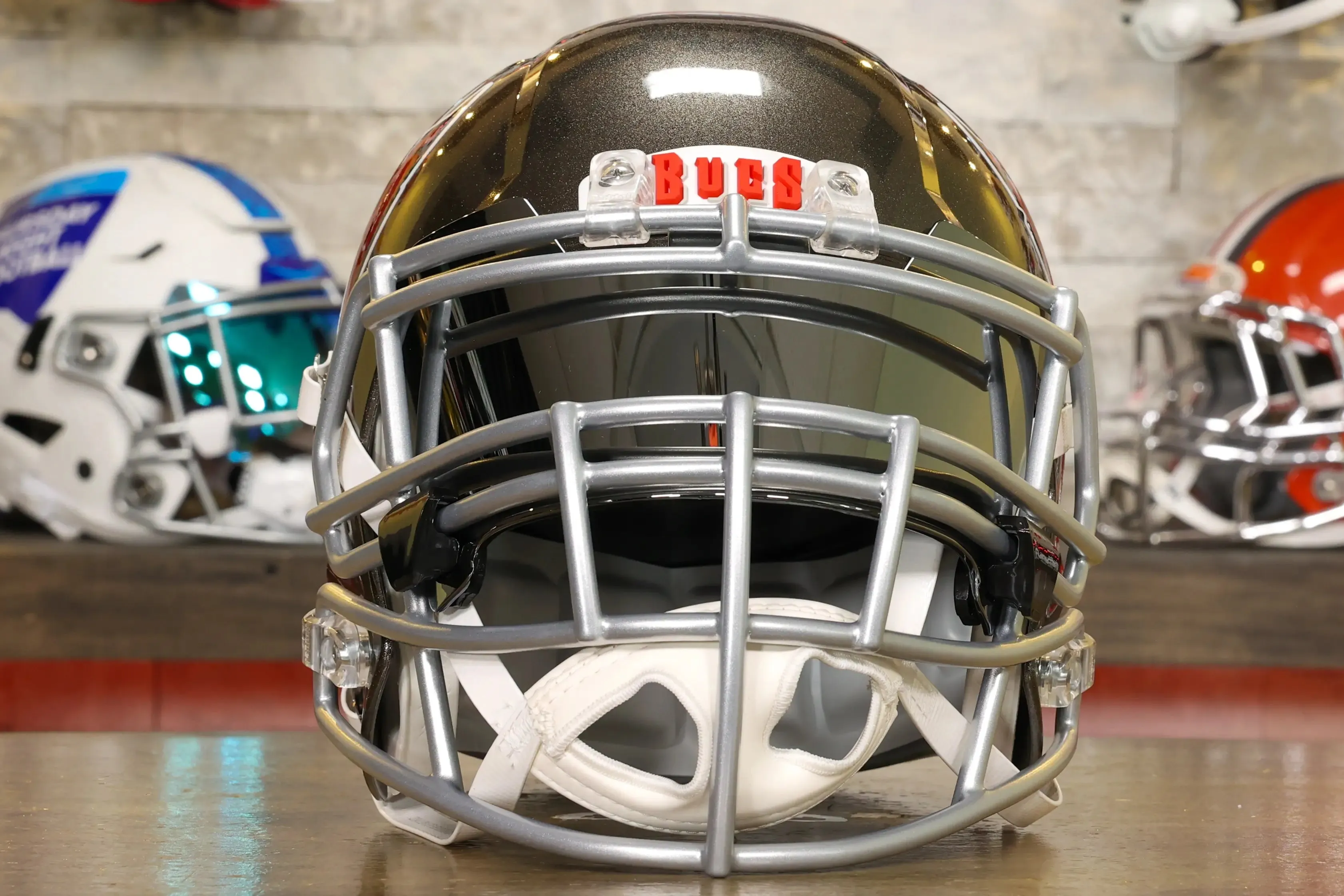 Tampa Bay Buccaneers Riddell Speed Display Helmet - GG Edition