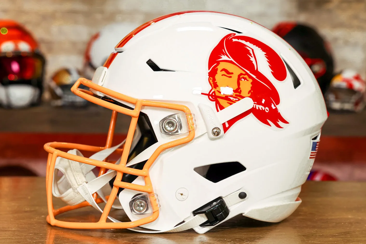 Tampa Bay Buccaneers Riddell SpeedFlex Helmet - 1976-1996 Throwback