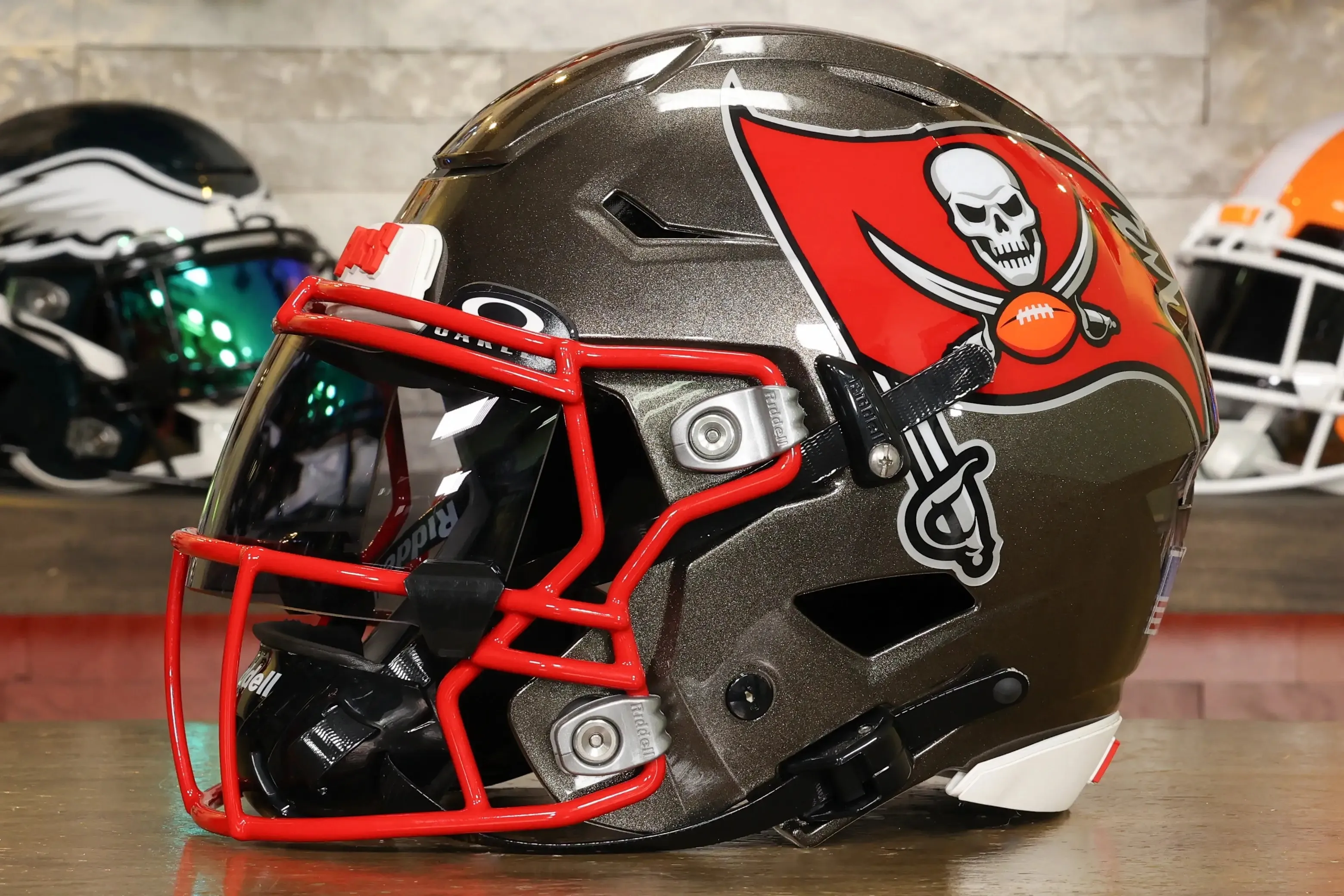 Tampa Bay Buccaneers Riddell SpeedFlex Helmet - GG Edition 02085