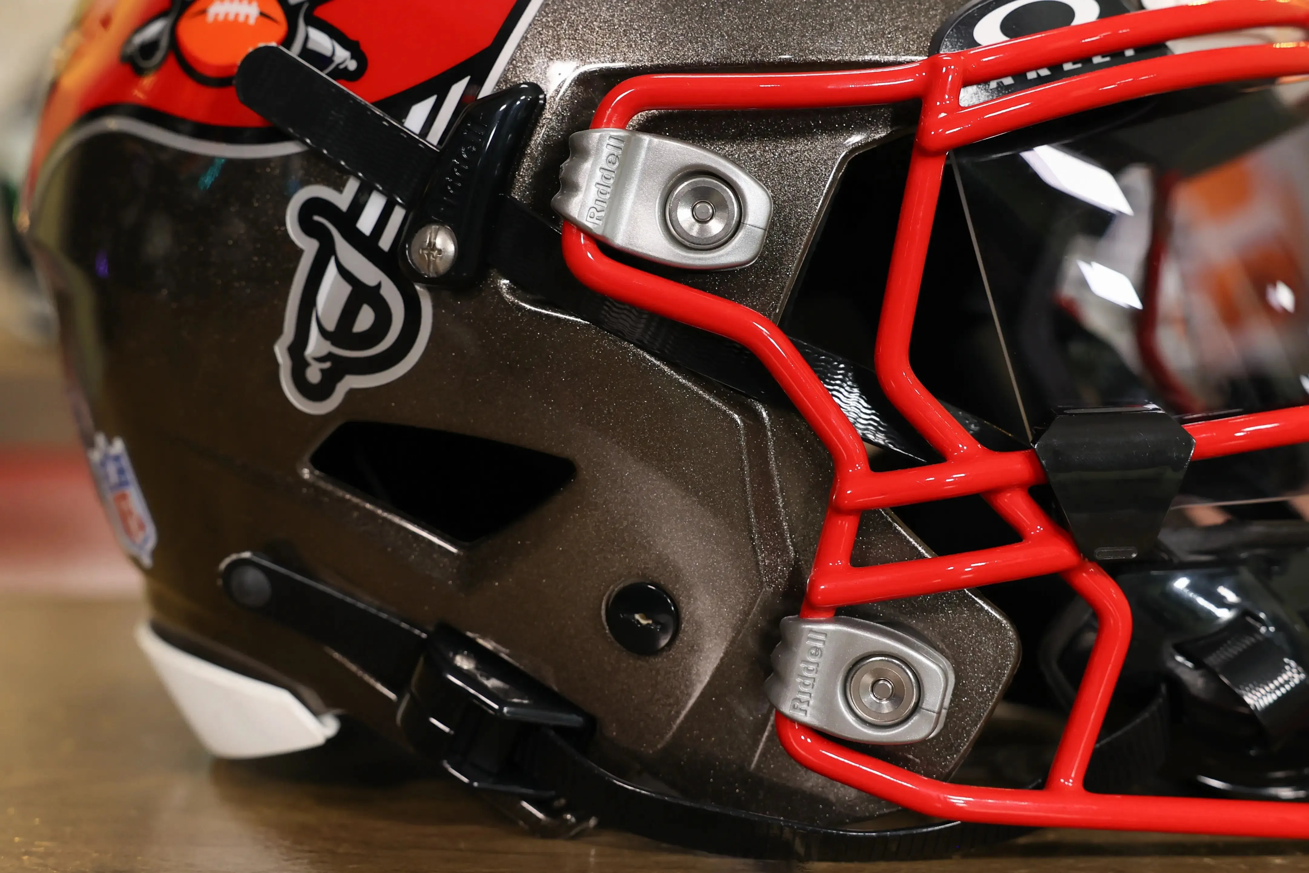 Tampa Bay Buccaneers Riddell SpeedFlex Helmet - GG Edition 02085