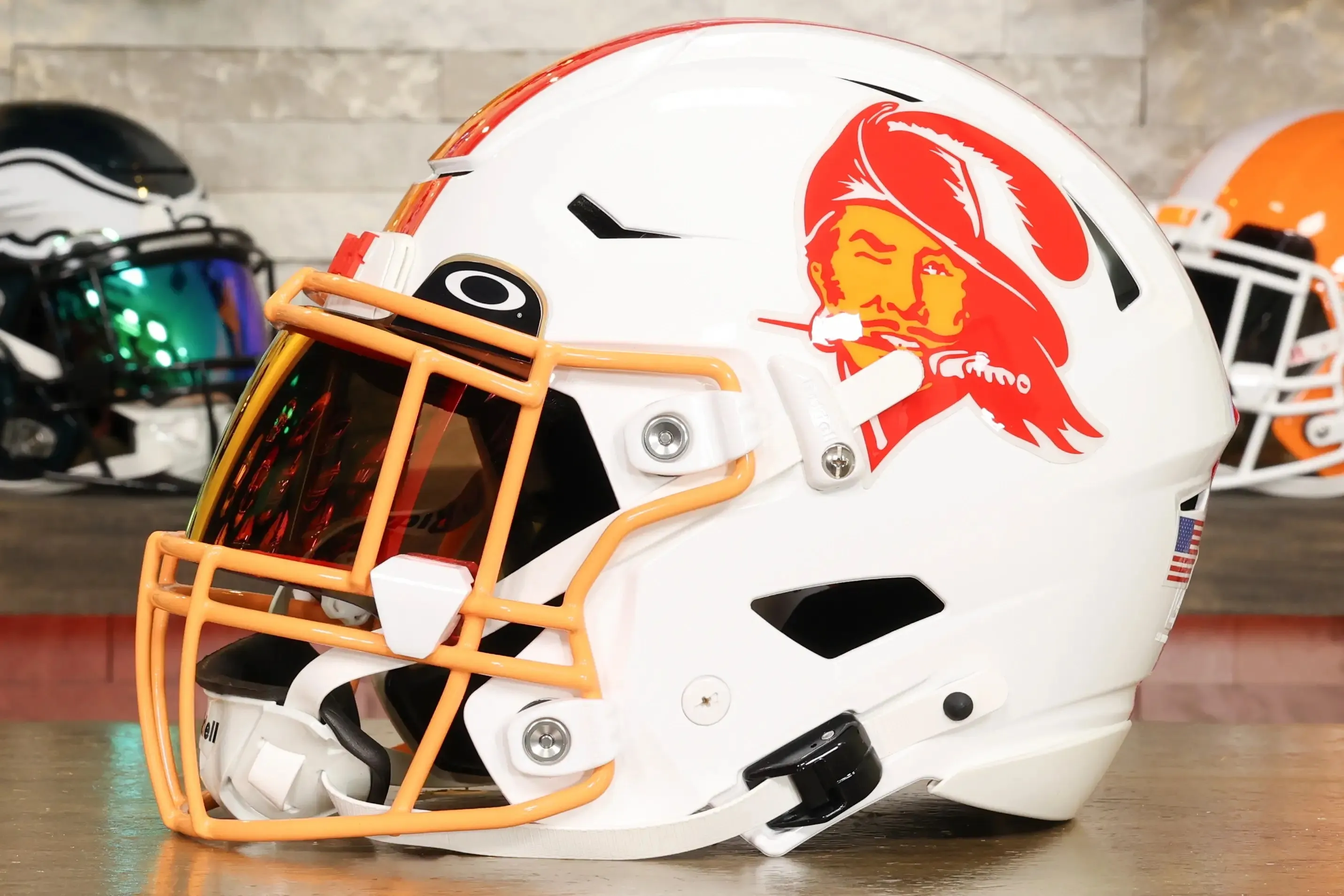 Tampa Bay Buccaneers Riddell SpeedFlex Helmet - Throwback - GG Edition 02083